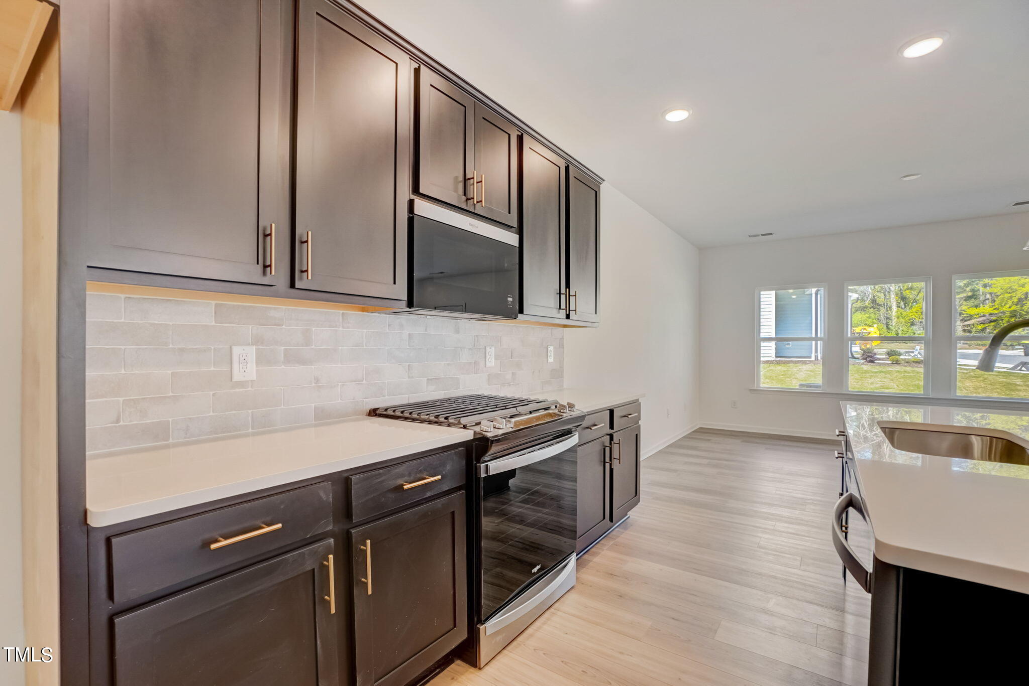 5126 Cambrey Drive # 16