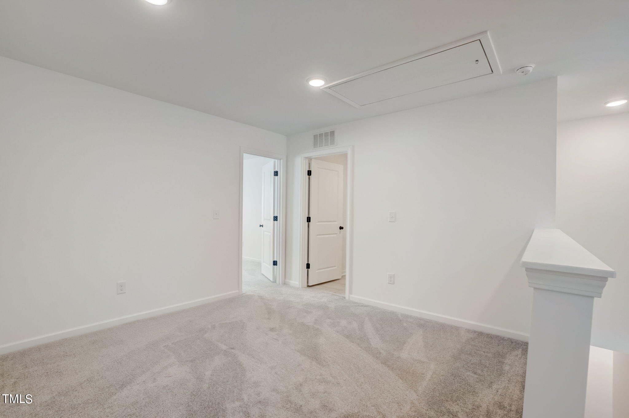 5126 Cambrey Drive # 16