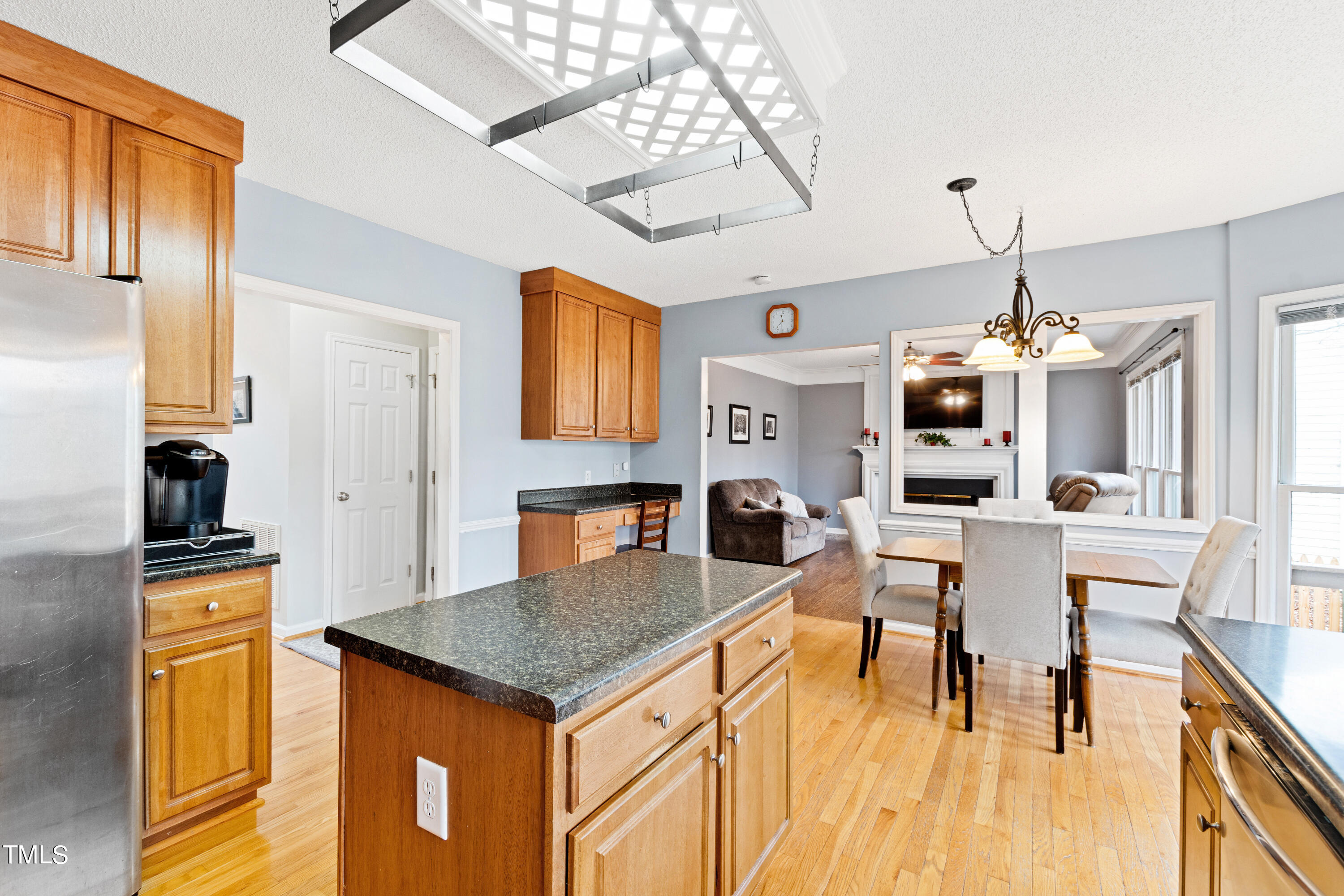 809 Beddingfield Drive