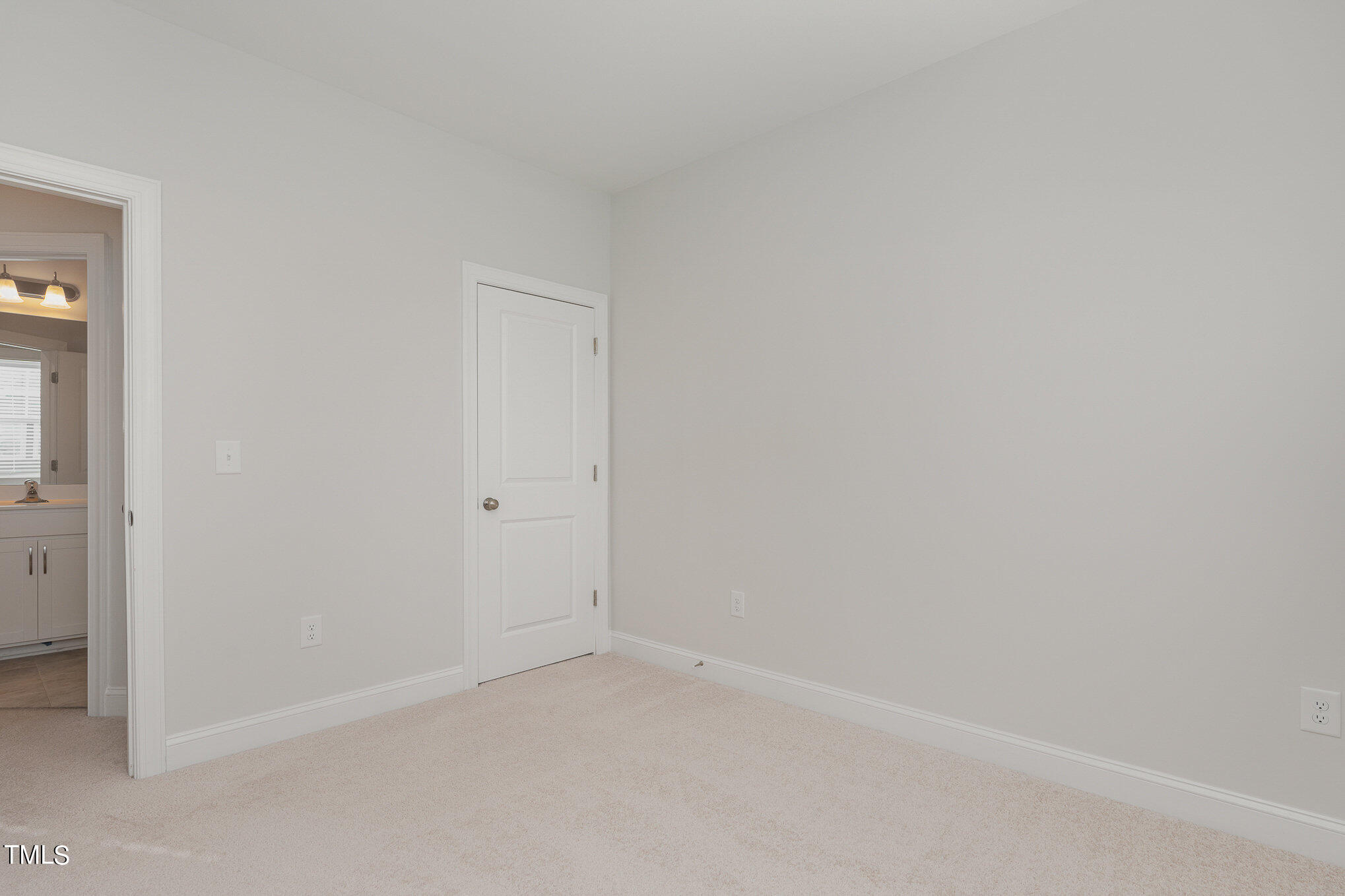 2842 Macbeth Lane