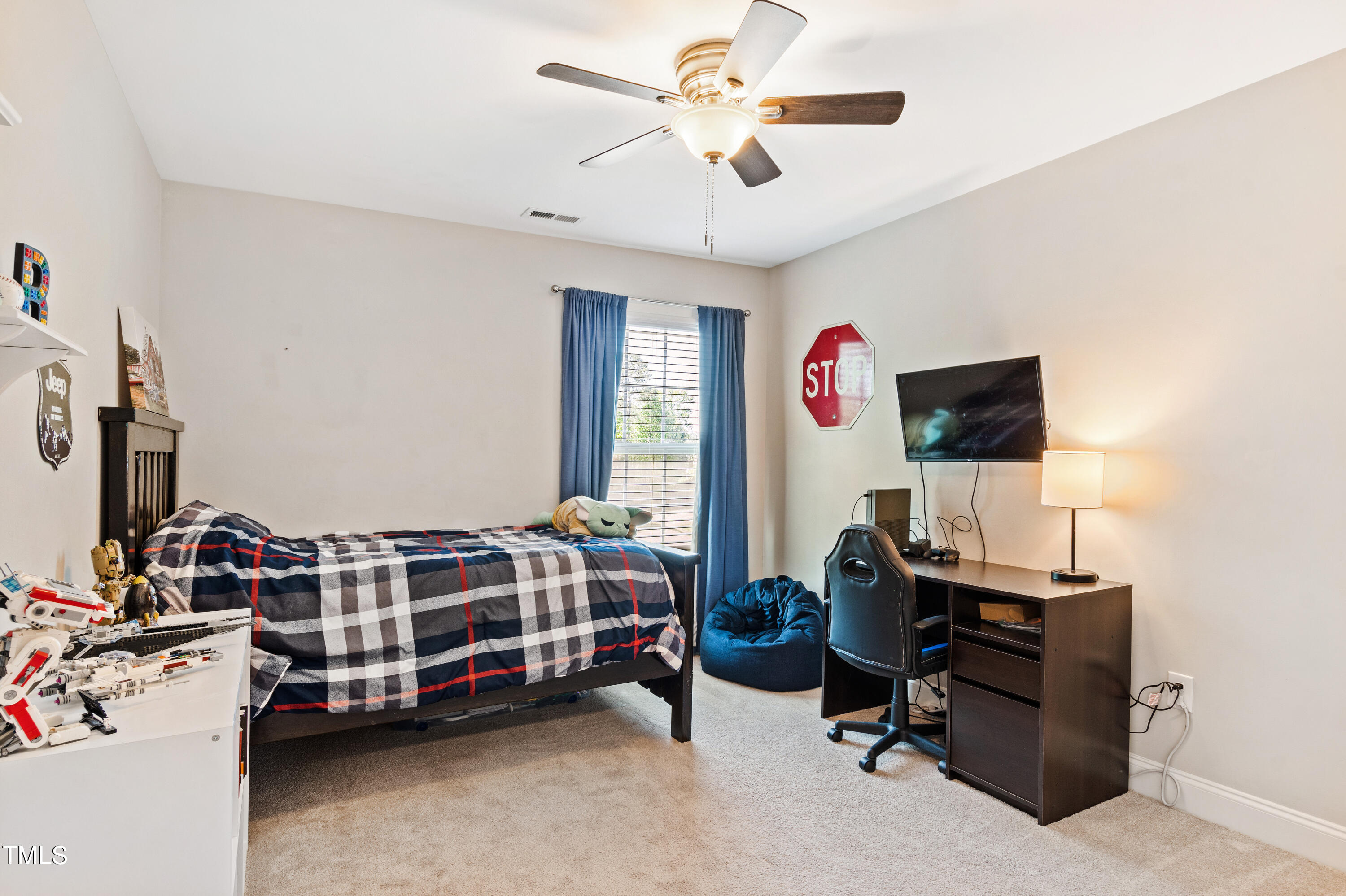 5240 Copain Cove