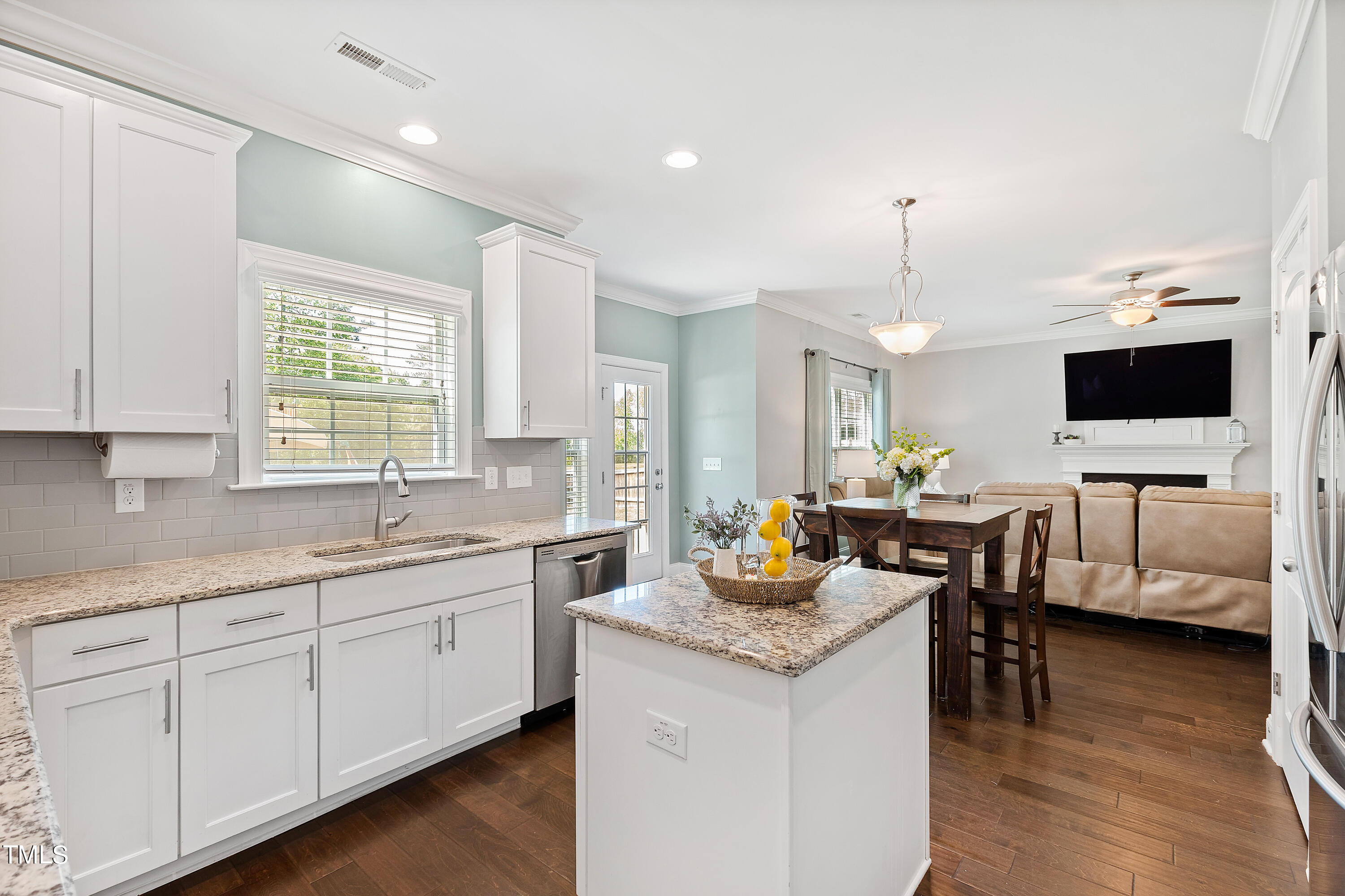 5240 Copain Cove