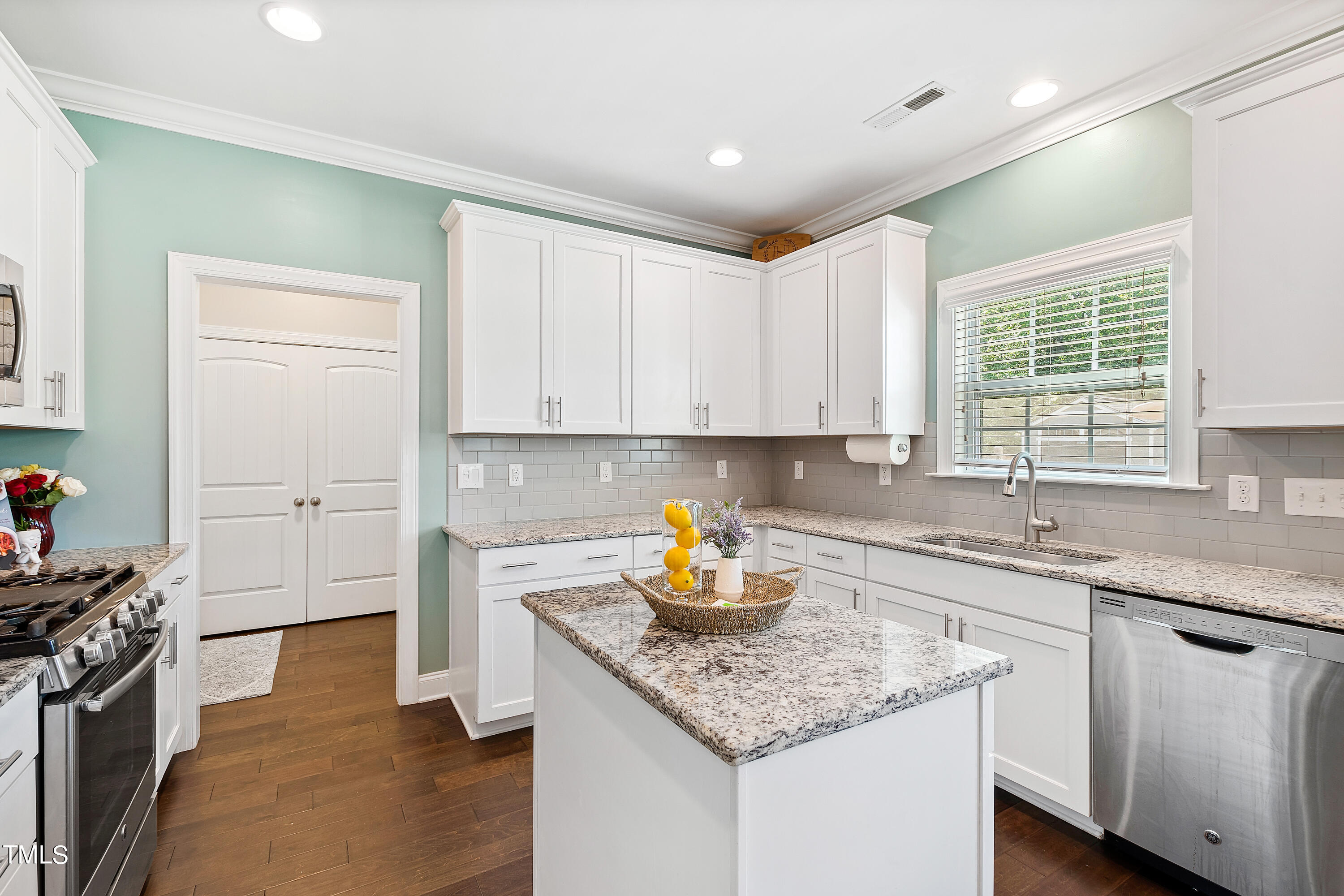 5240 Copain Cove