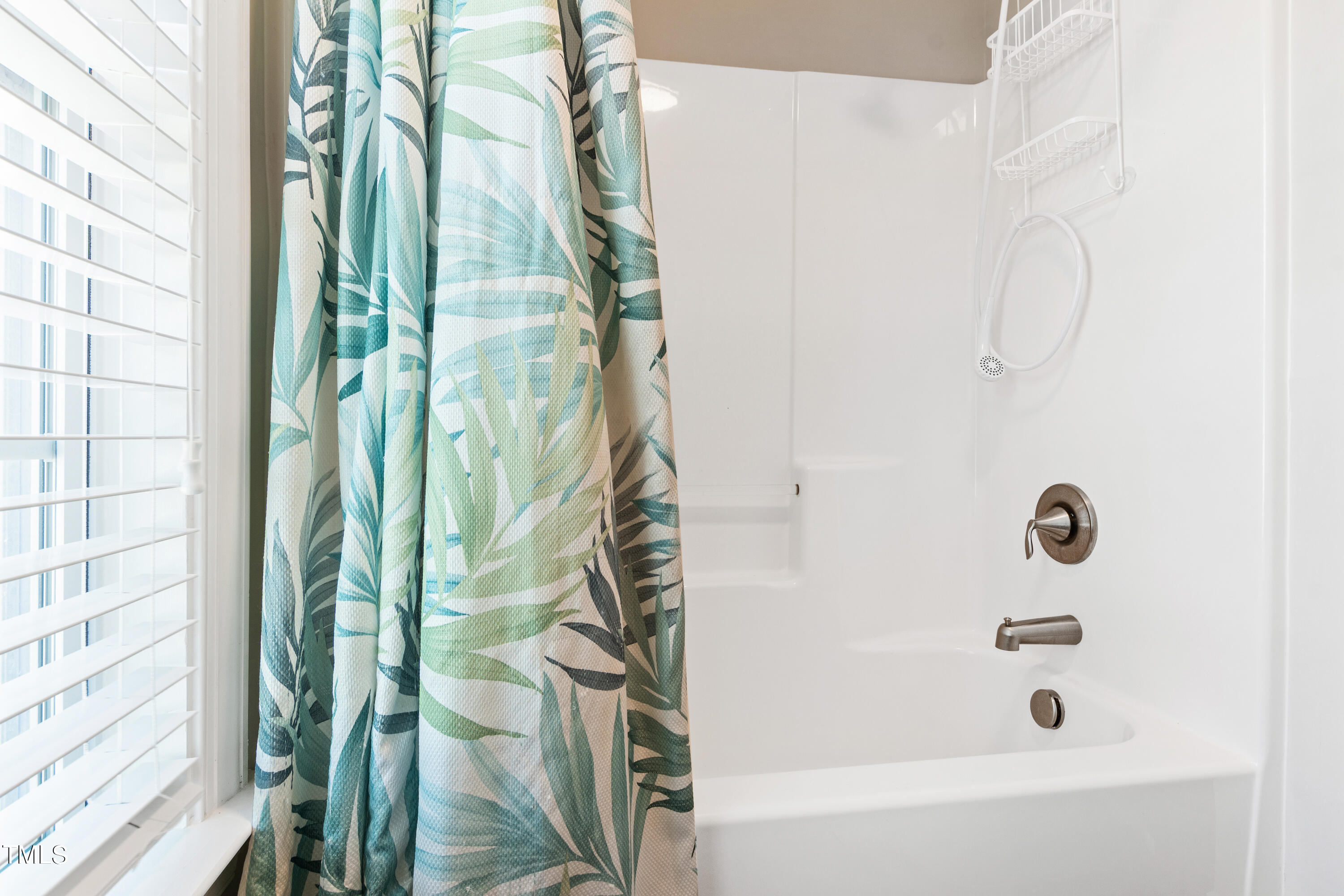 5240 Copain Cove