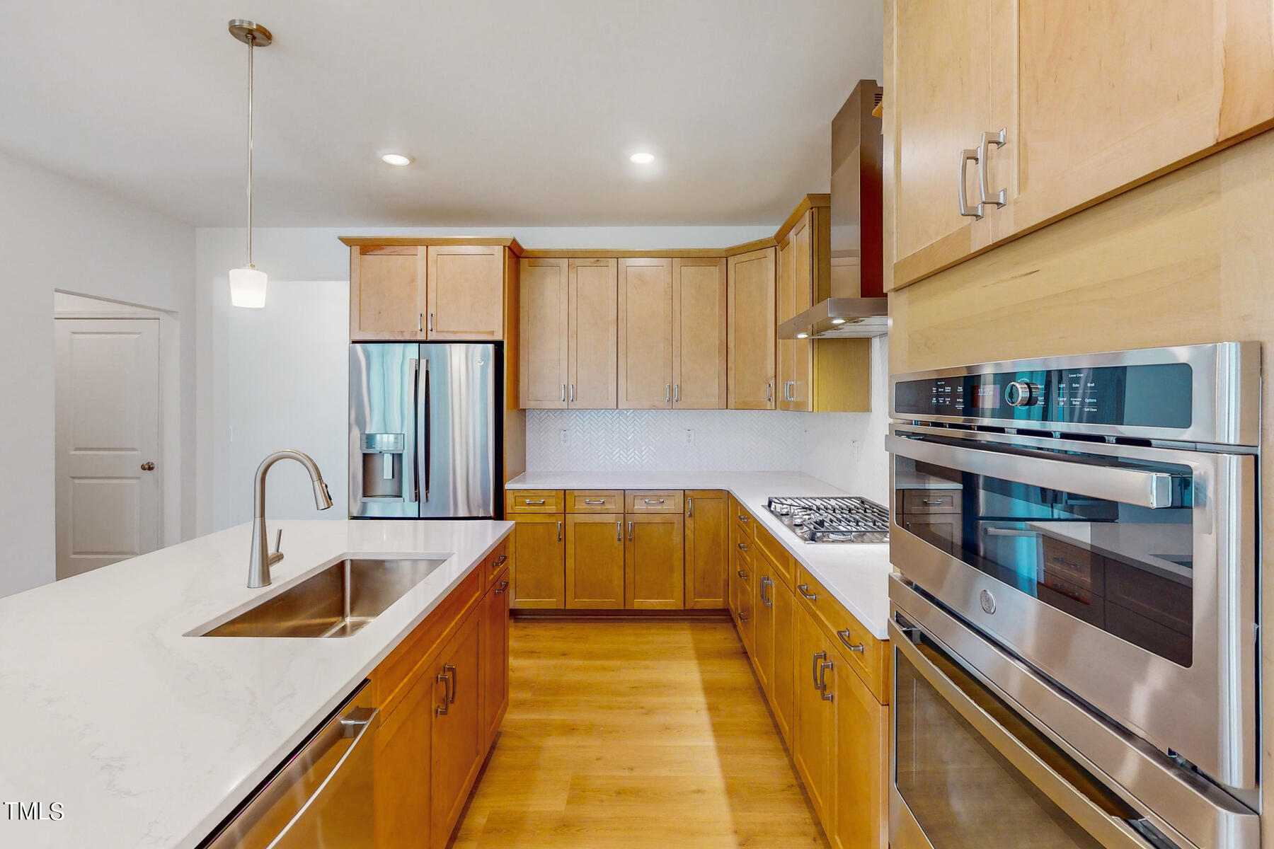2405 Greshford Lane