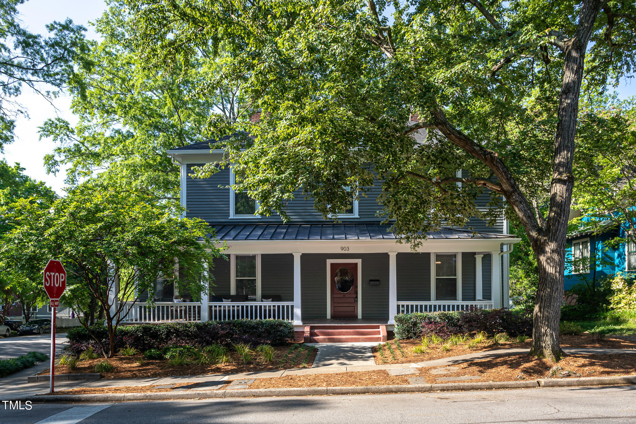 903 W Lenoir Street