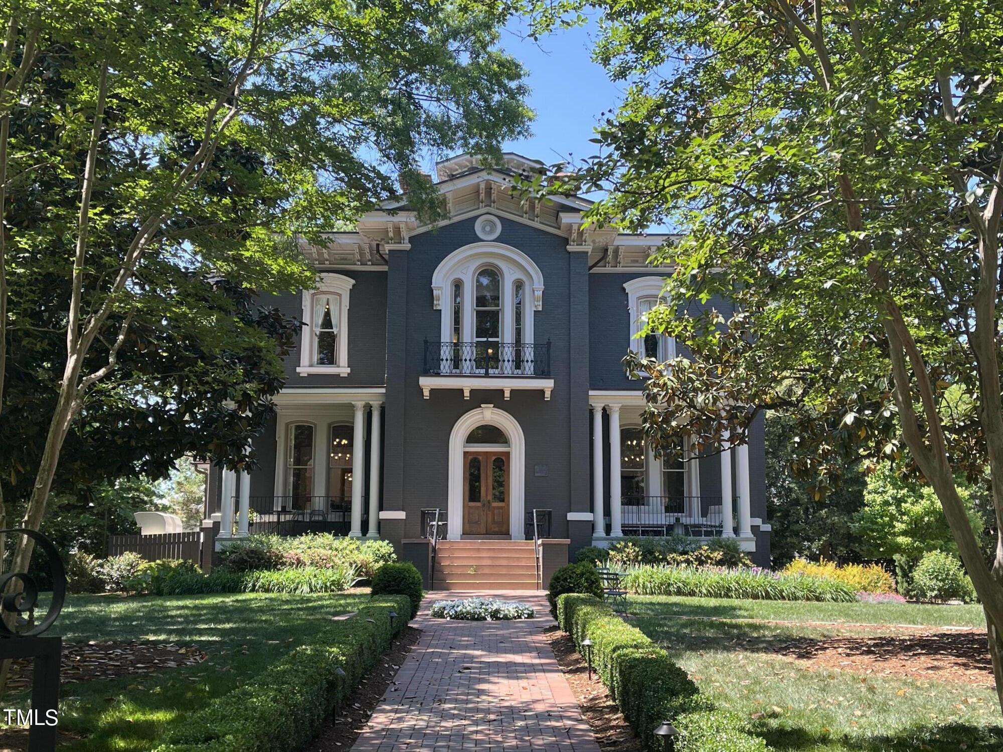 903 W Lenoir Street