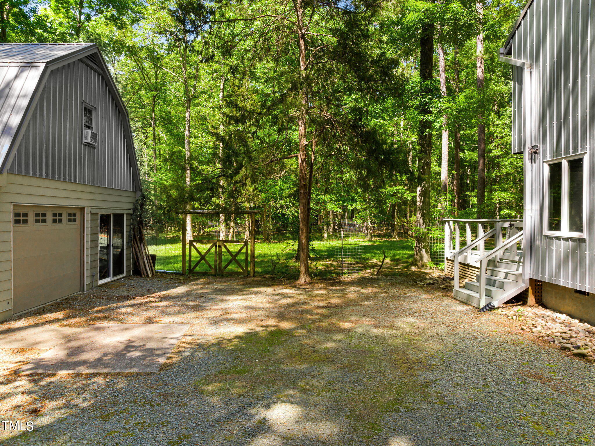 2613 Overland Passage Road