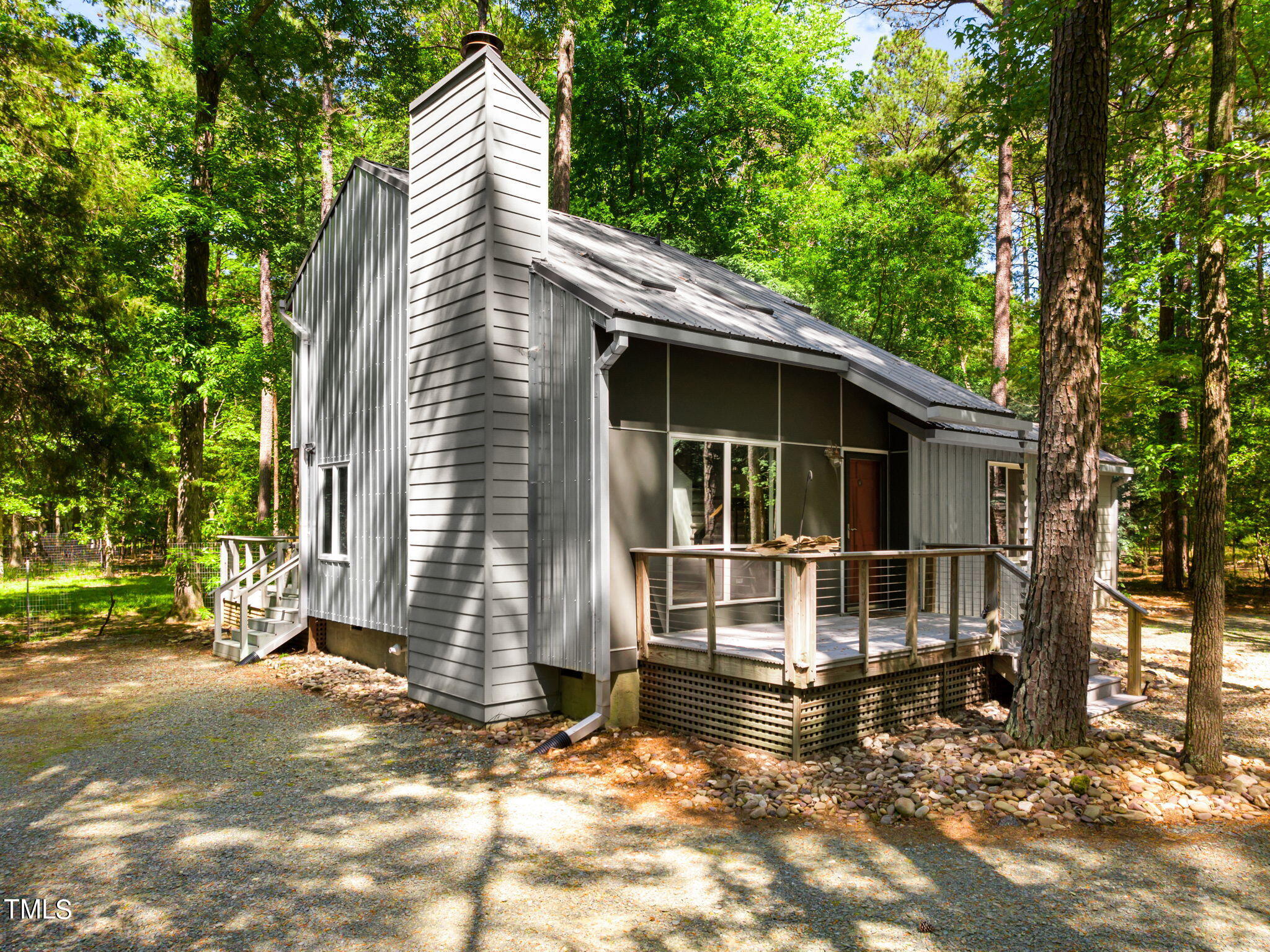 2613 Overland Passage Road