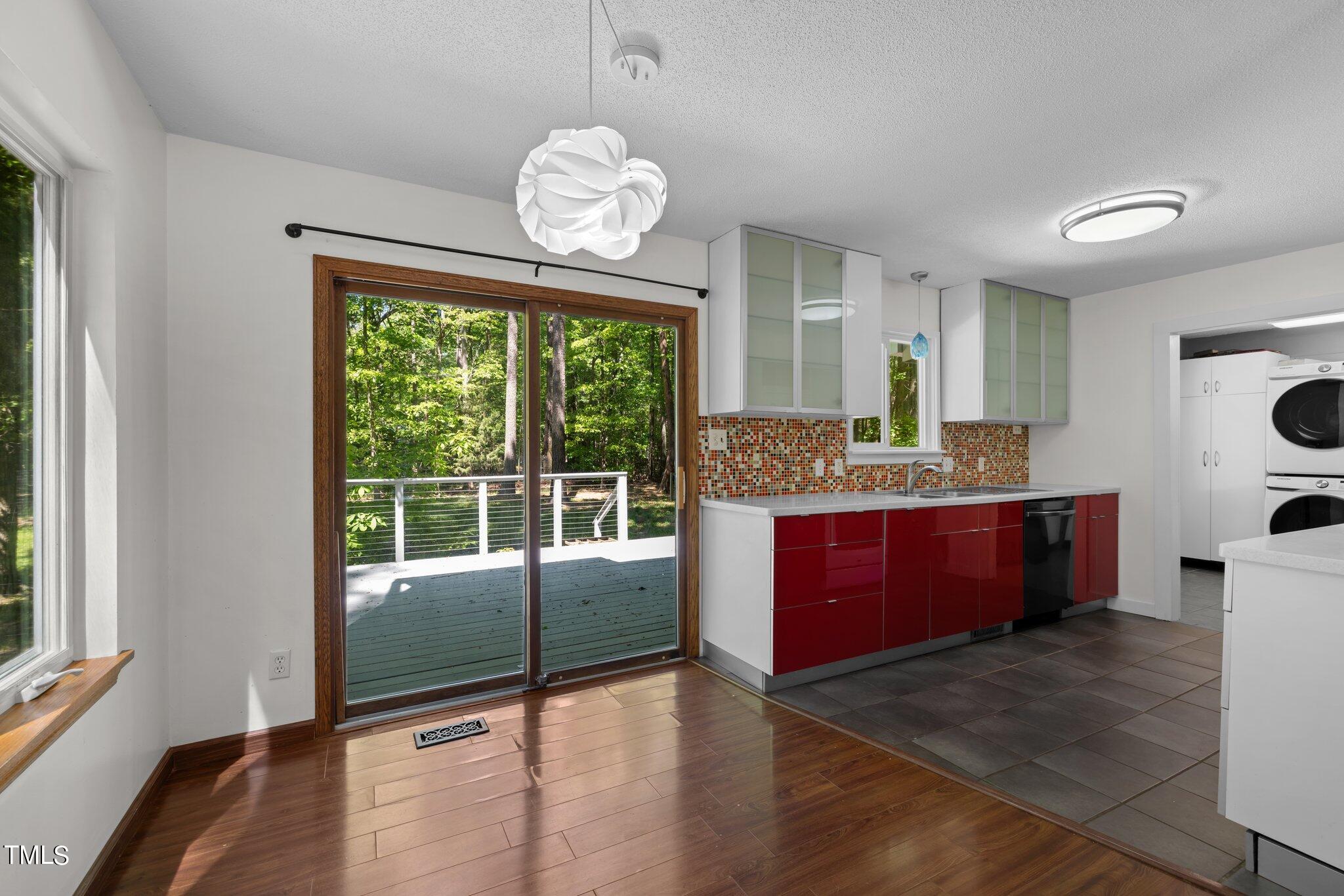 2613 Overland Passage Road