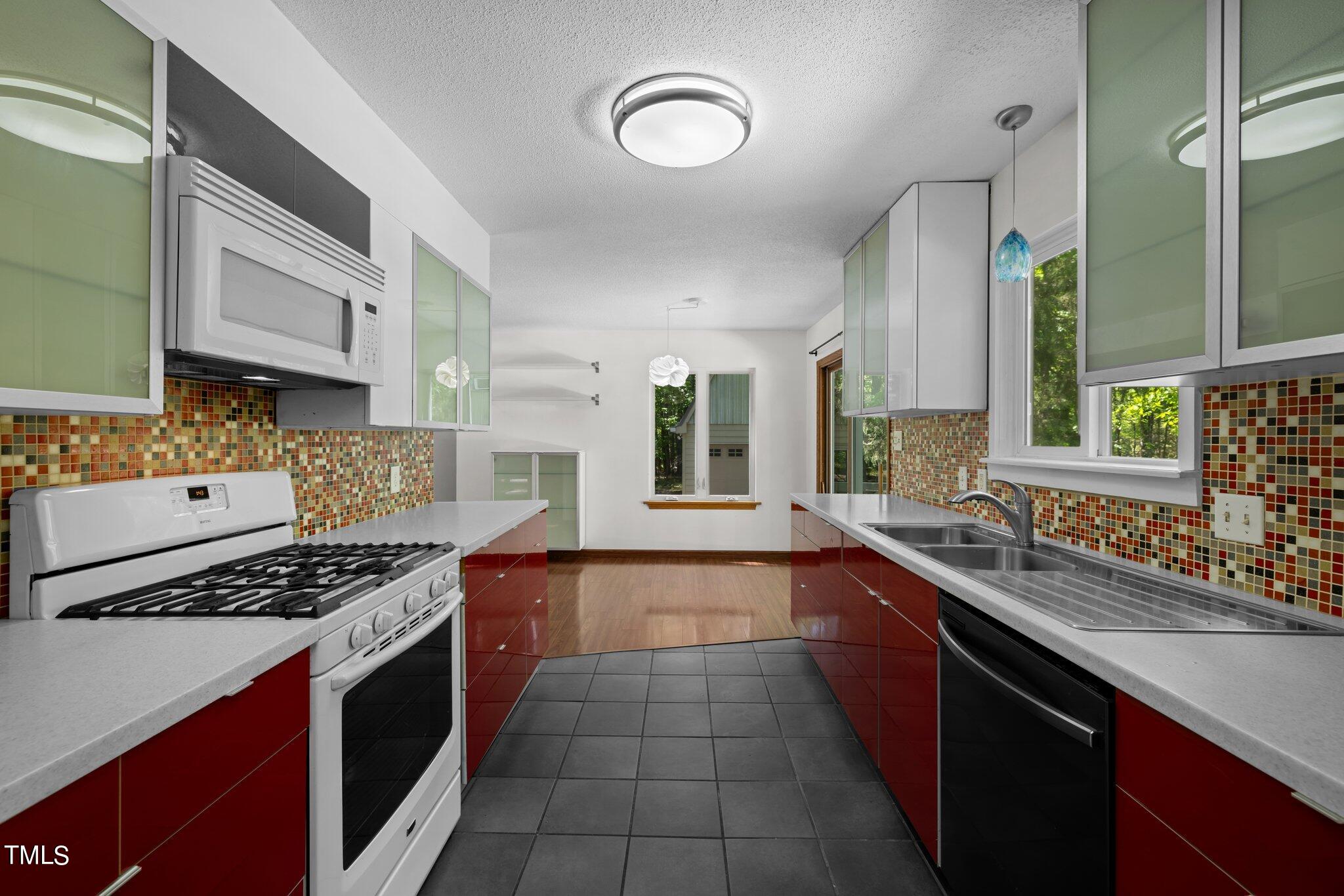 2613 Overland Passage Road