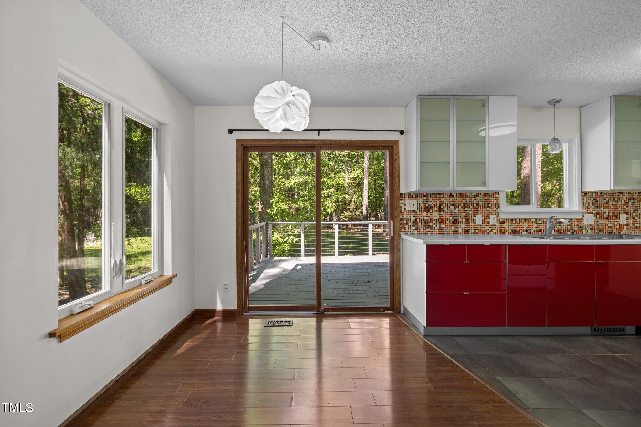 2613 Overland Passage Road