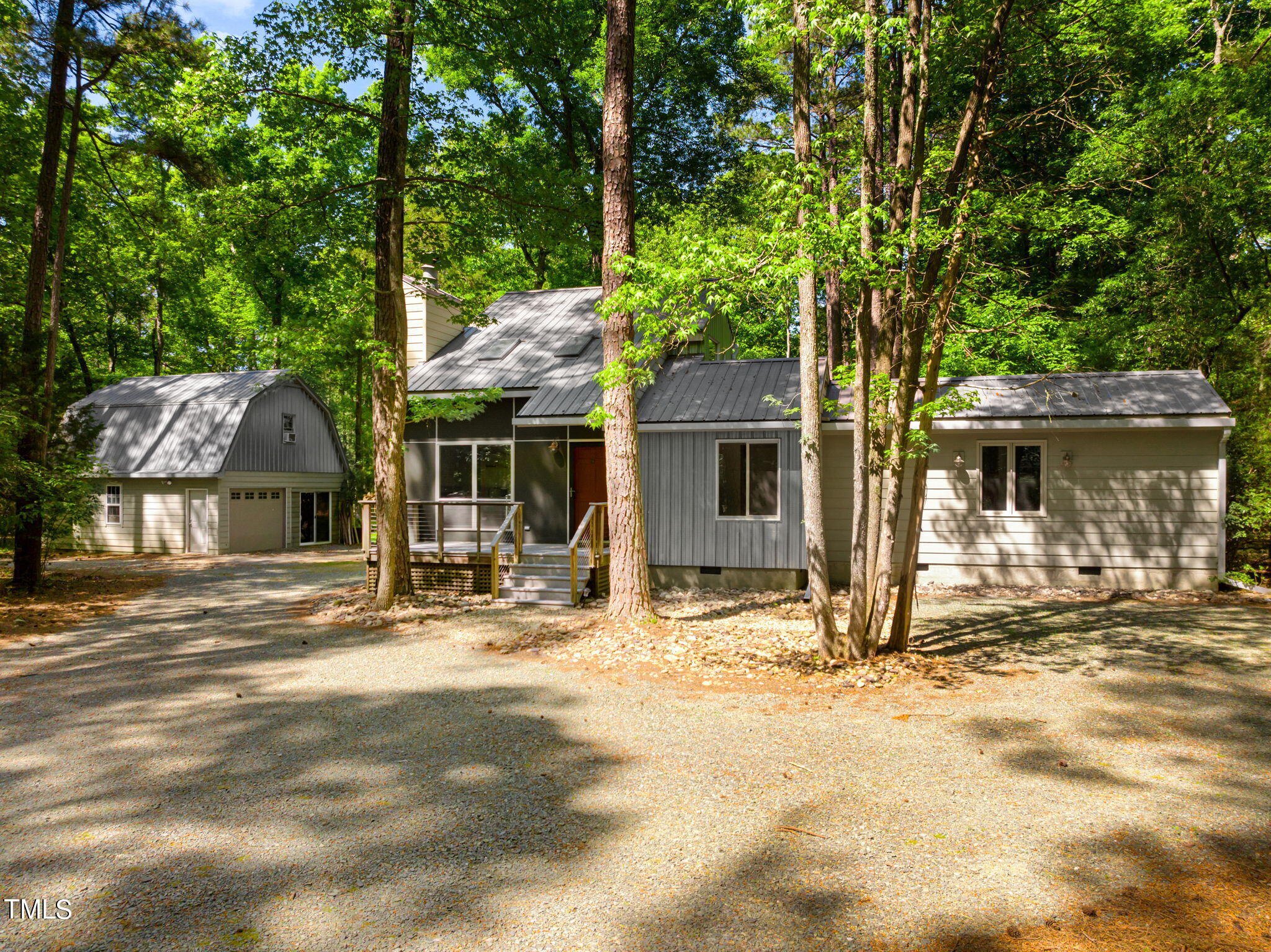 2613 Overland Passage Road
