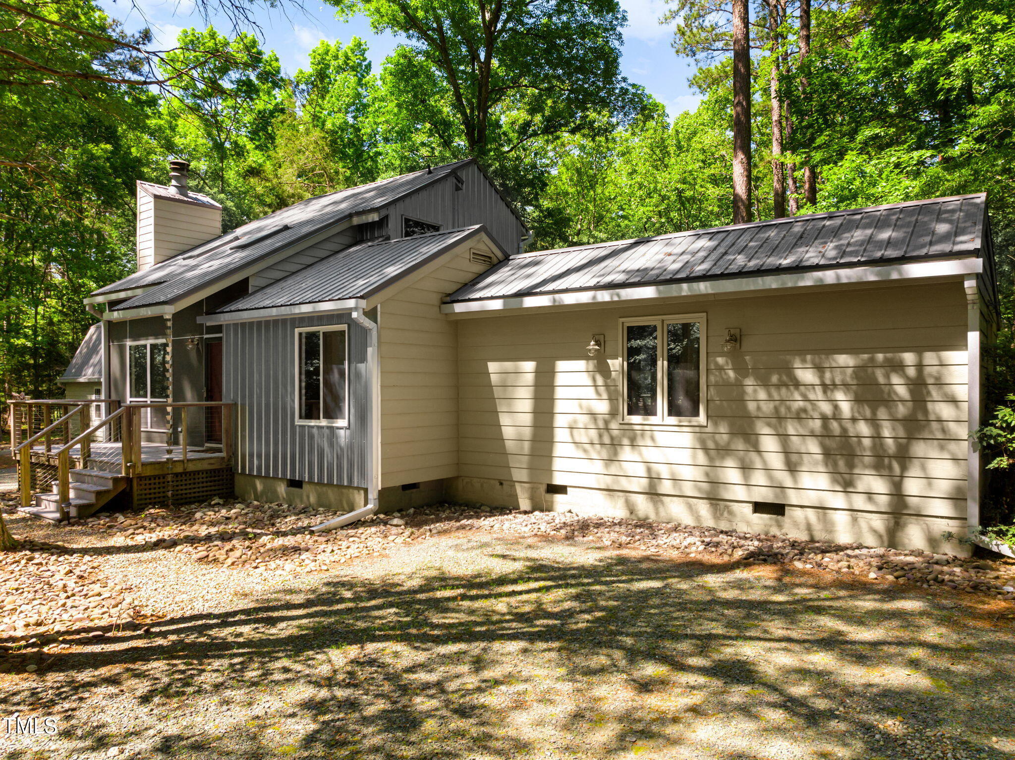 2613 Overland Passage Road