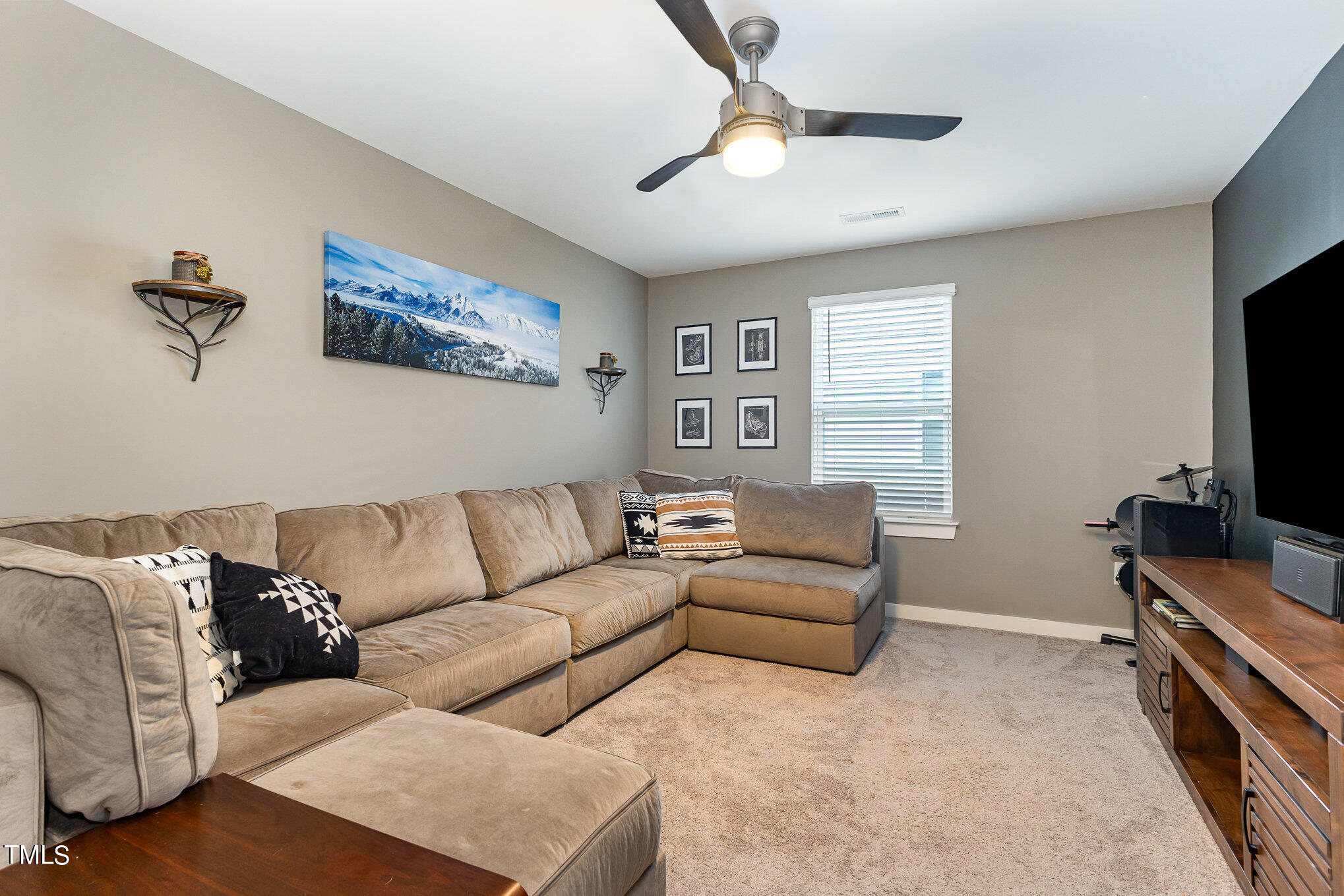 215 Mona Lisa Lane
