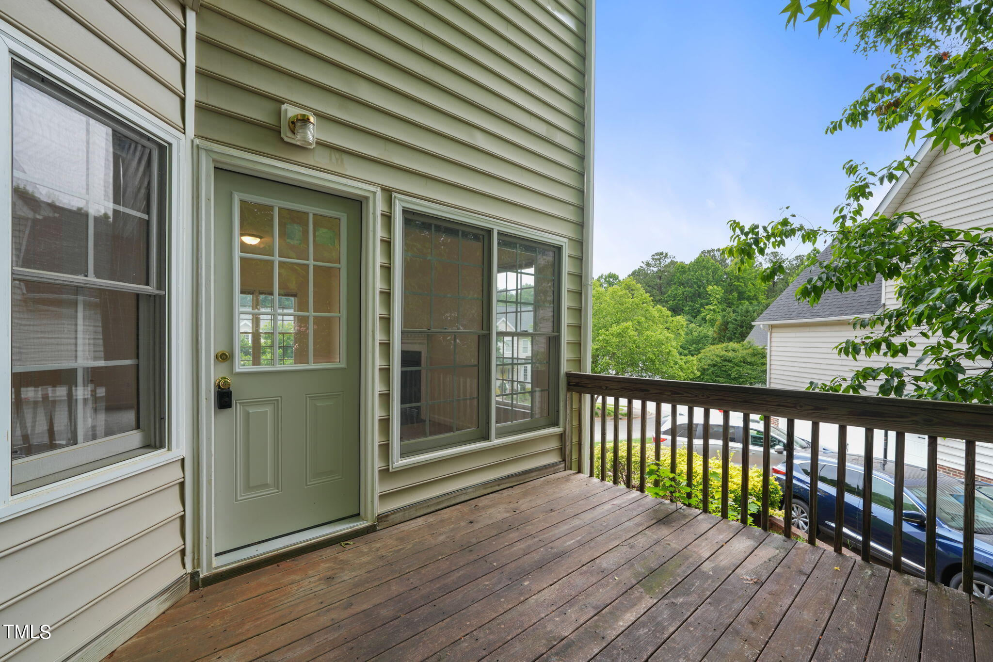 6928 Lamarsh Court