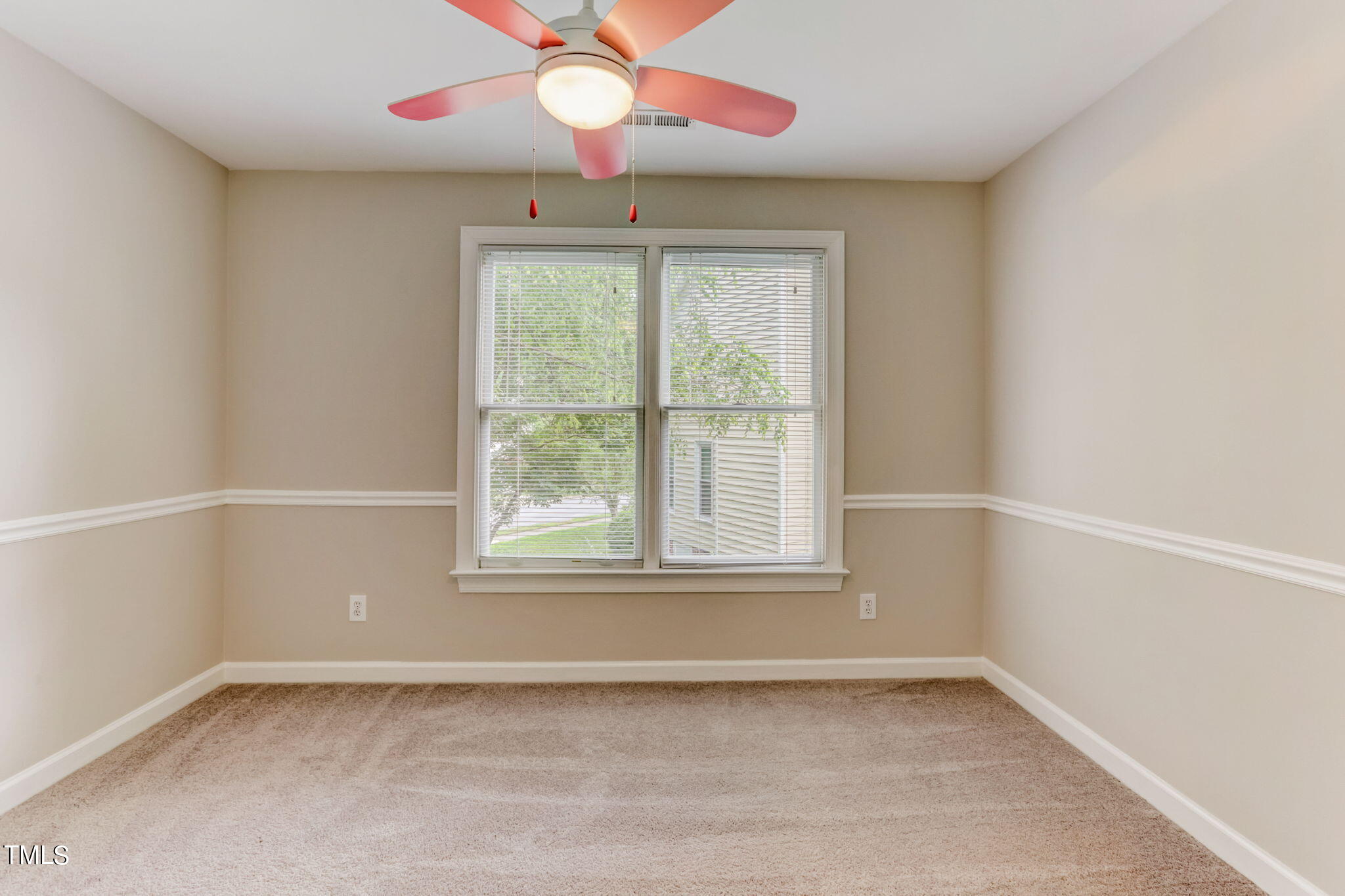 1425 Opal Court