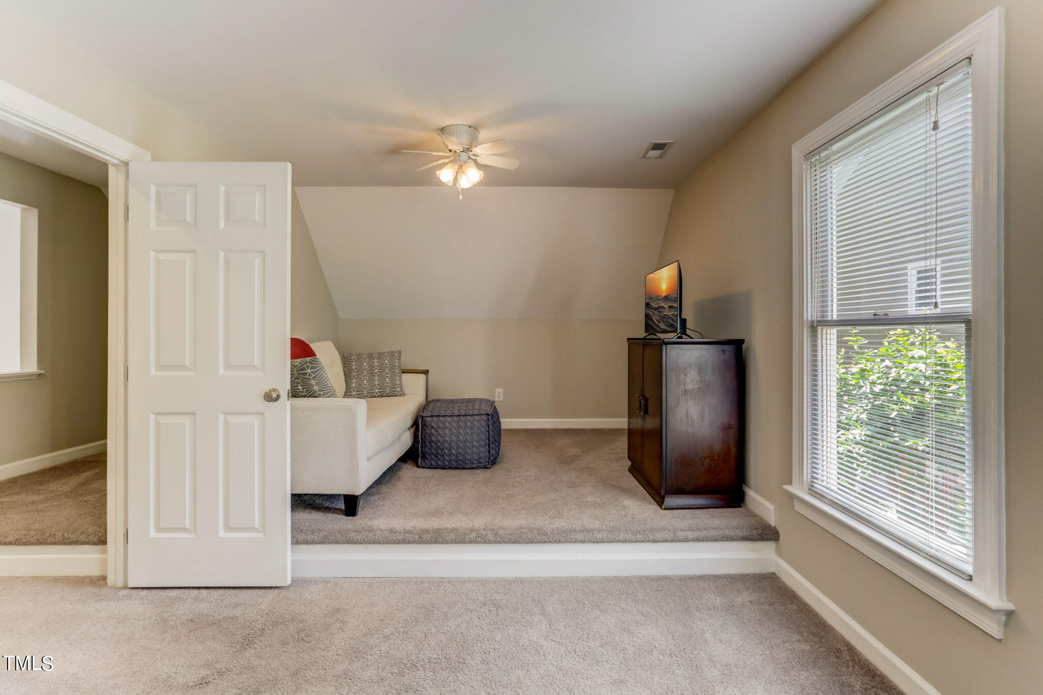 1425 Opal Court