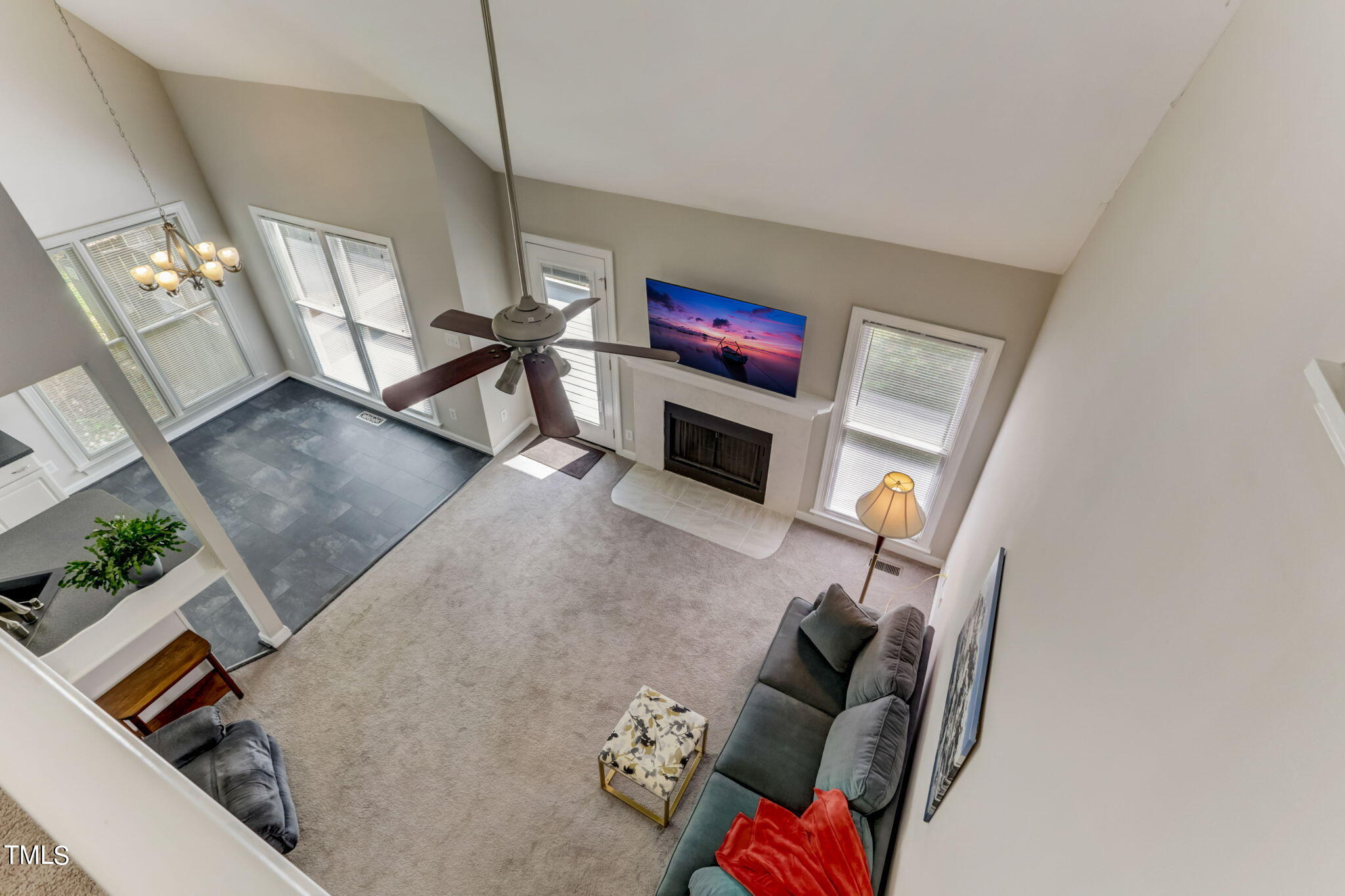 1425 Opal Court