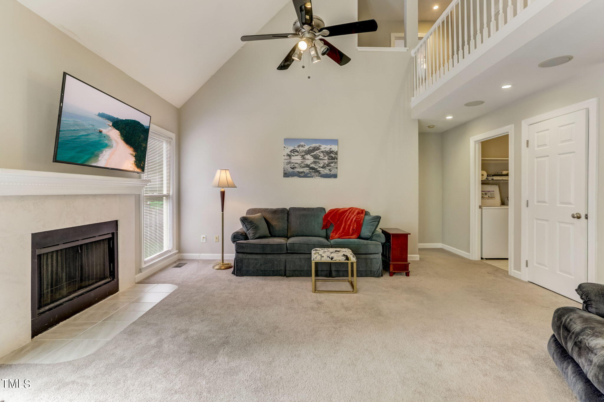 1425 Opal Court
