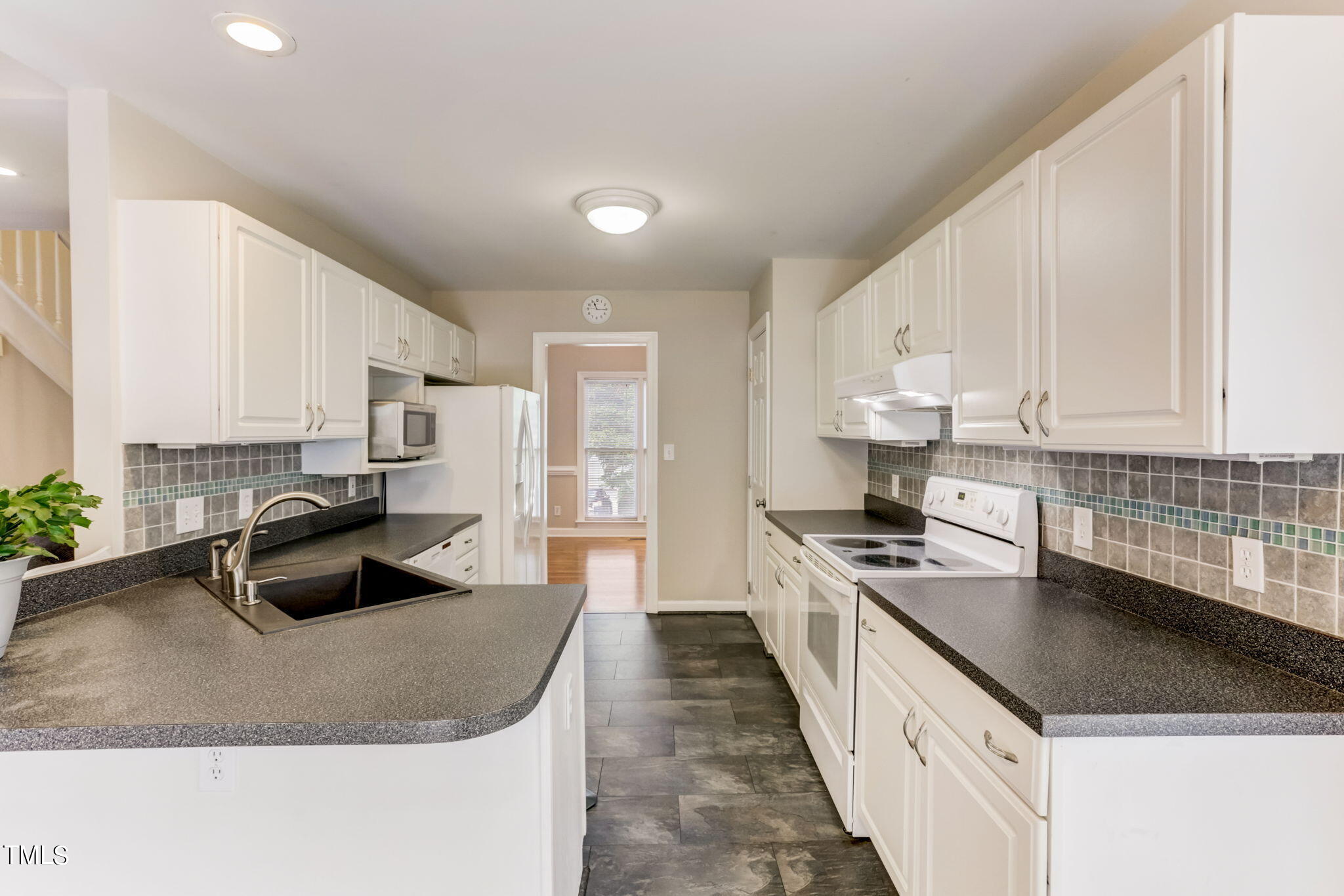 1425 Opal Court