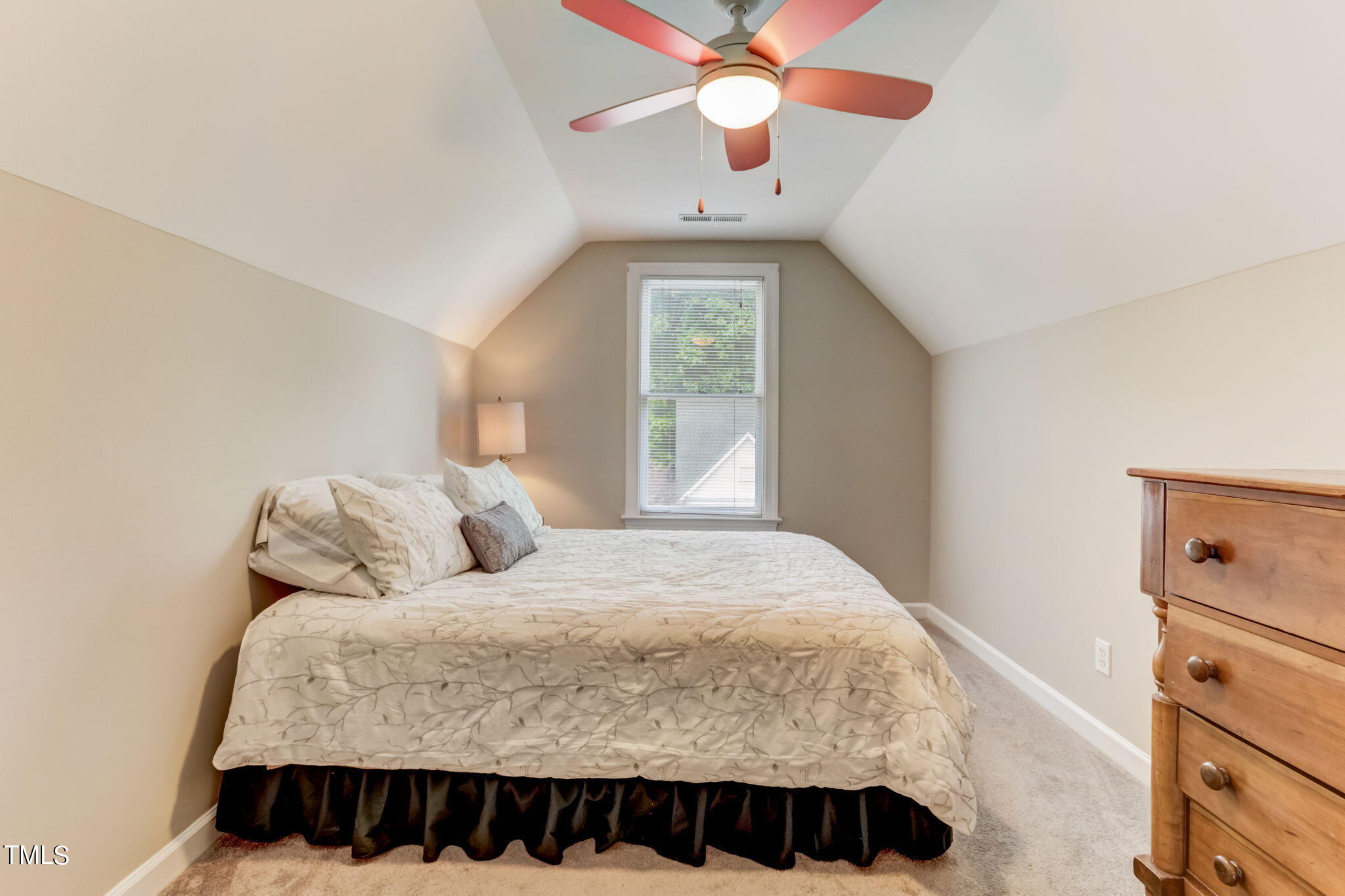 1425 Opal Court