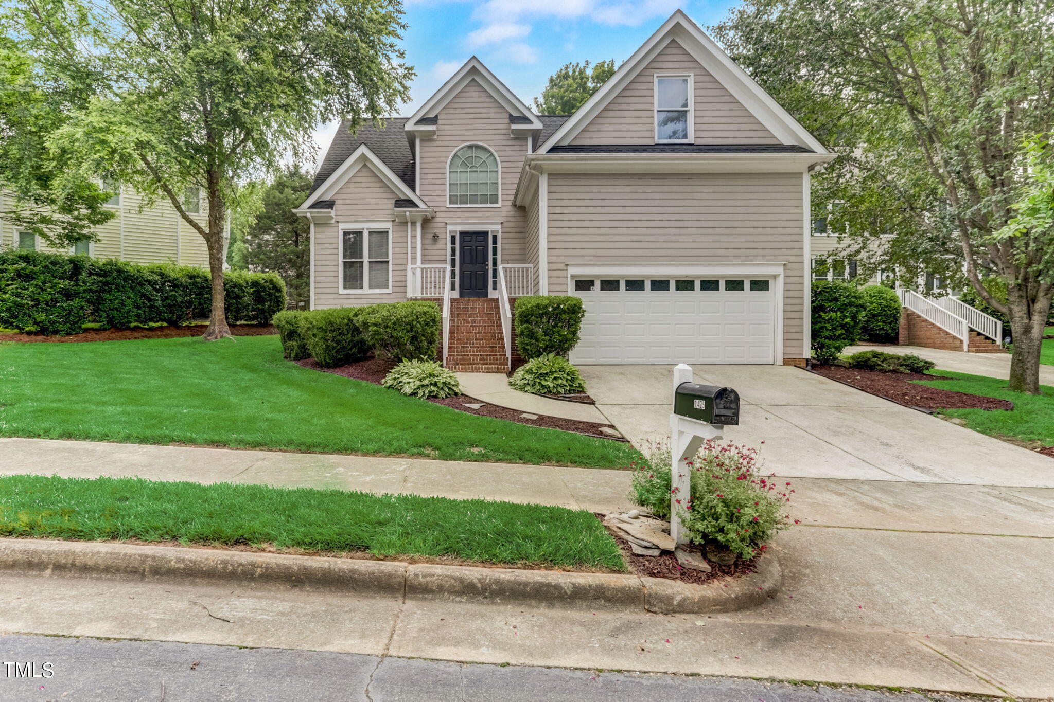 1425 Opal Court