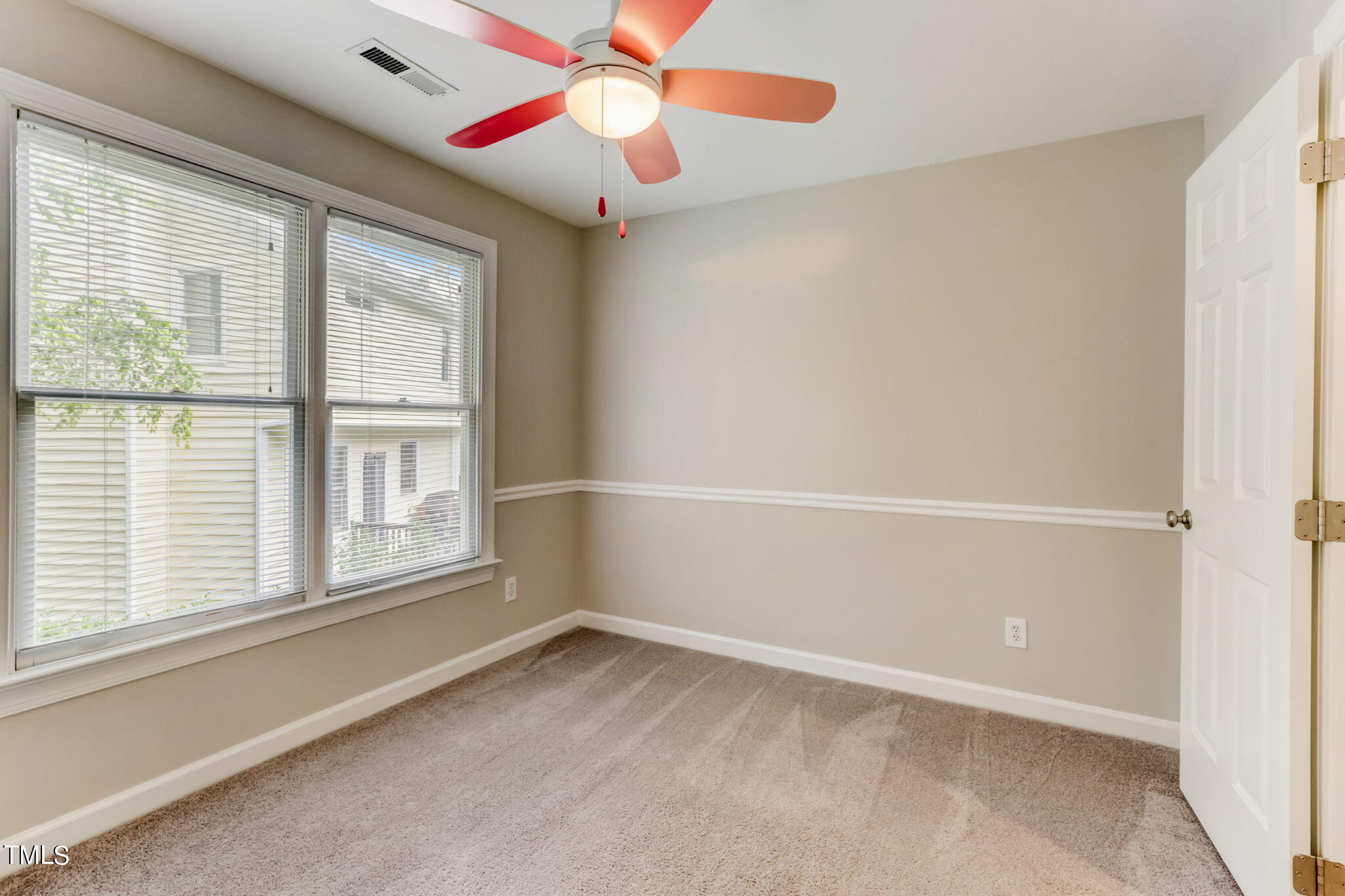 1425 Opal Court