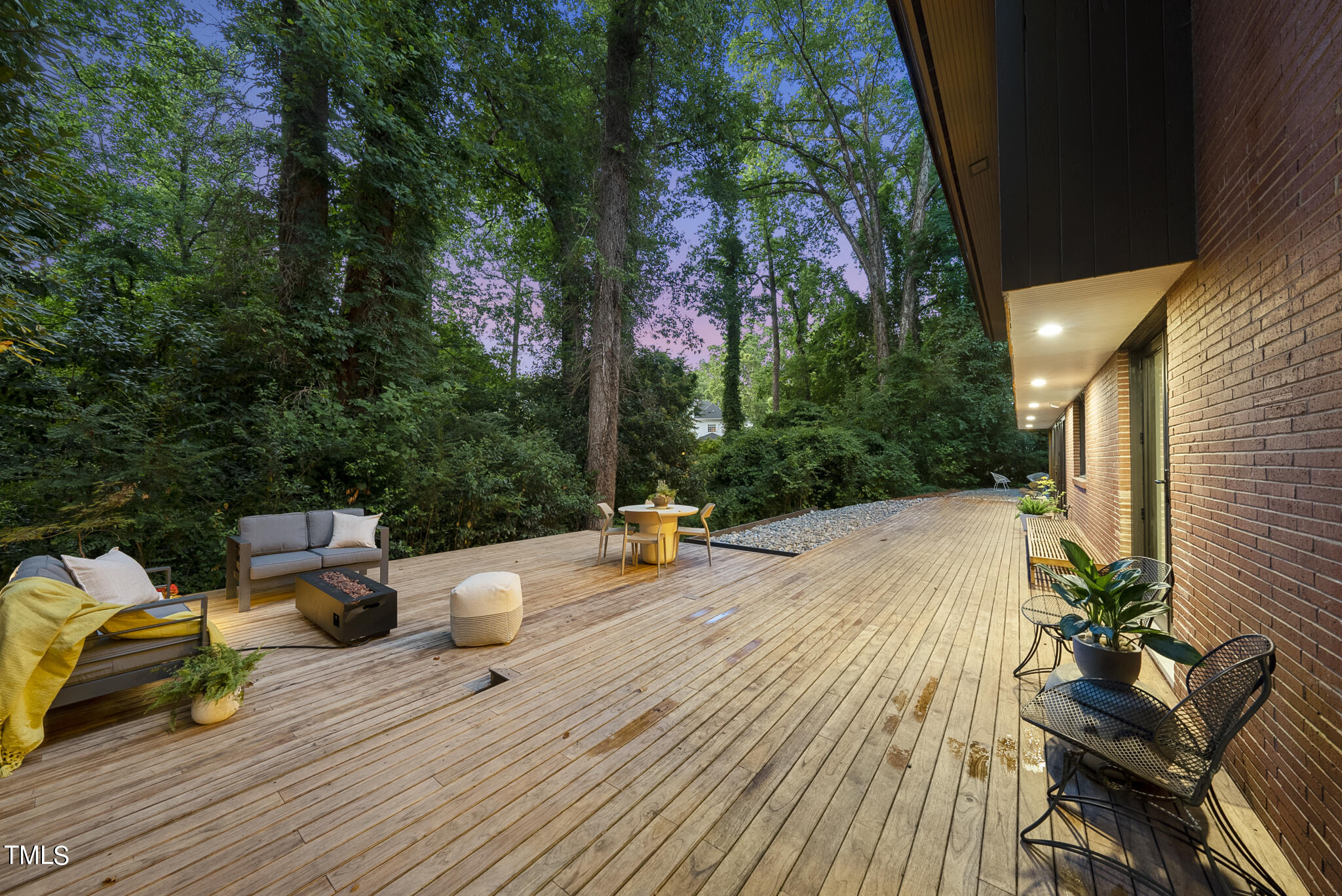 714 Lake Boone Trail