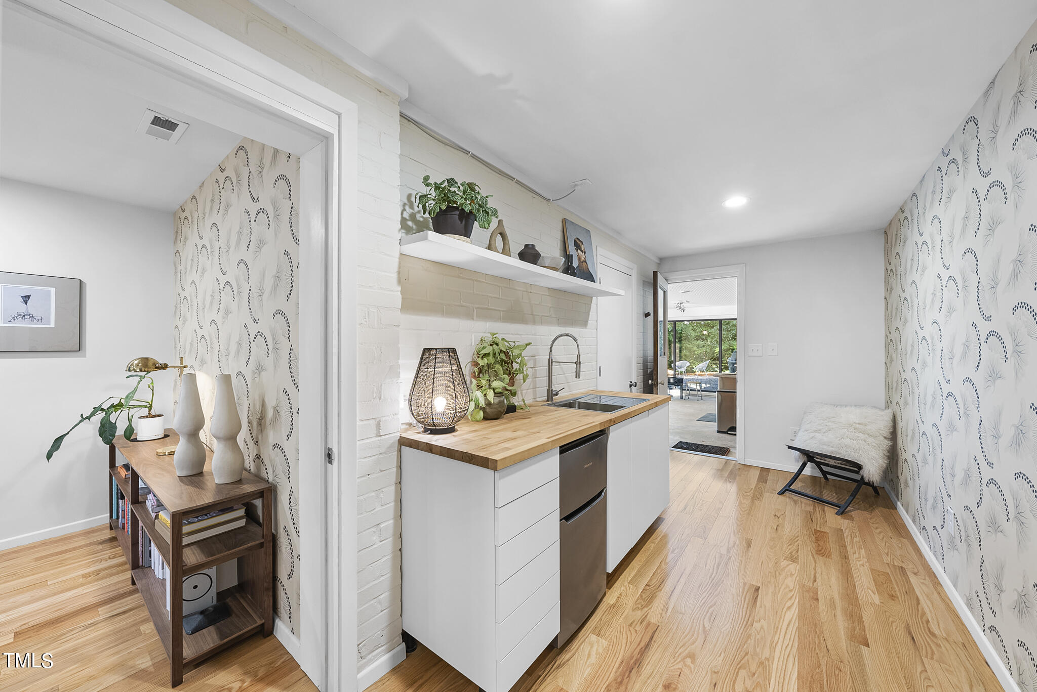 714 Lake Boone Trail