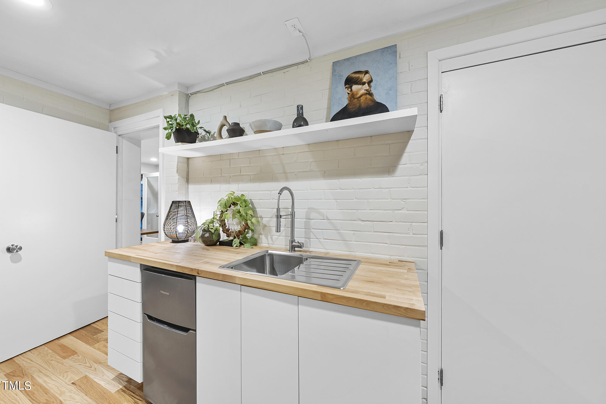 714 Lake Boone Trail