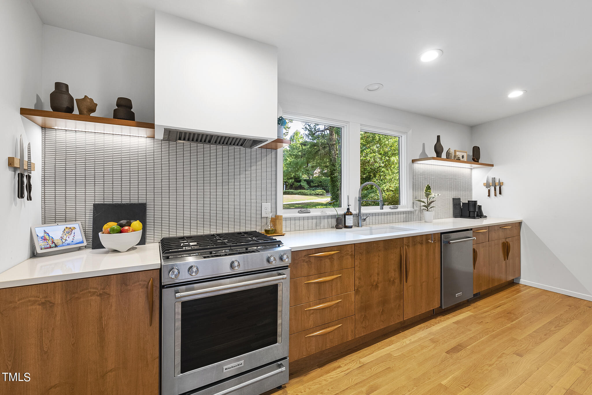 714 Lake Boone Trail