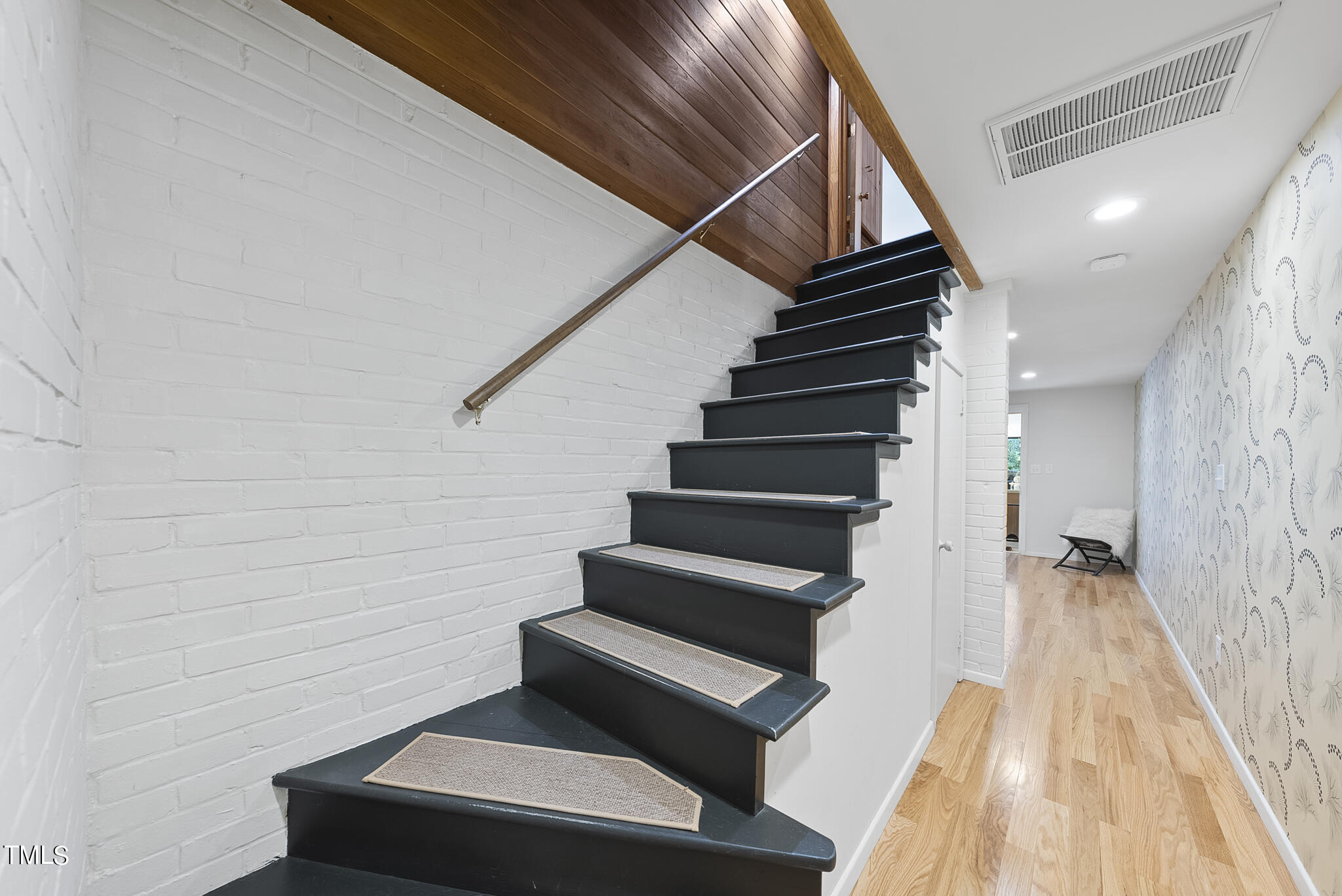 714 Lake Boone Trail