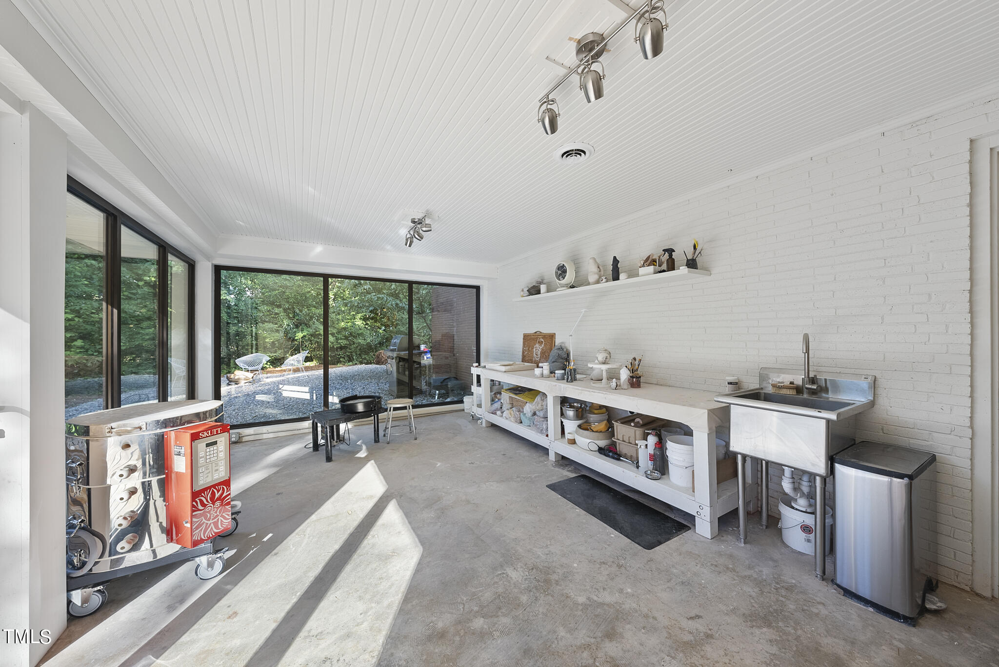 714 Lake Boone Trail