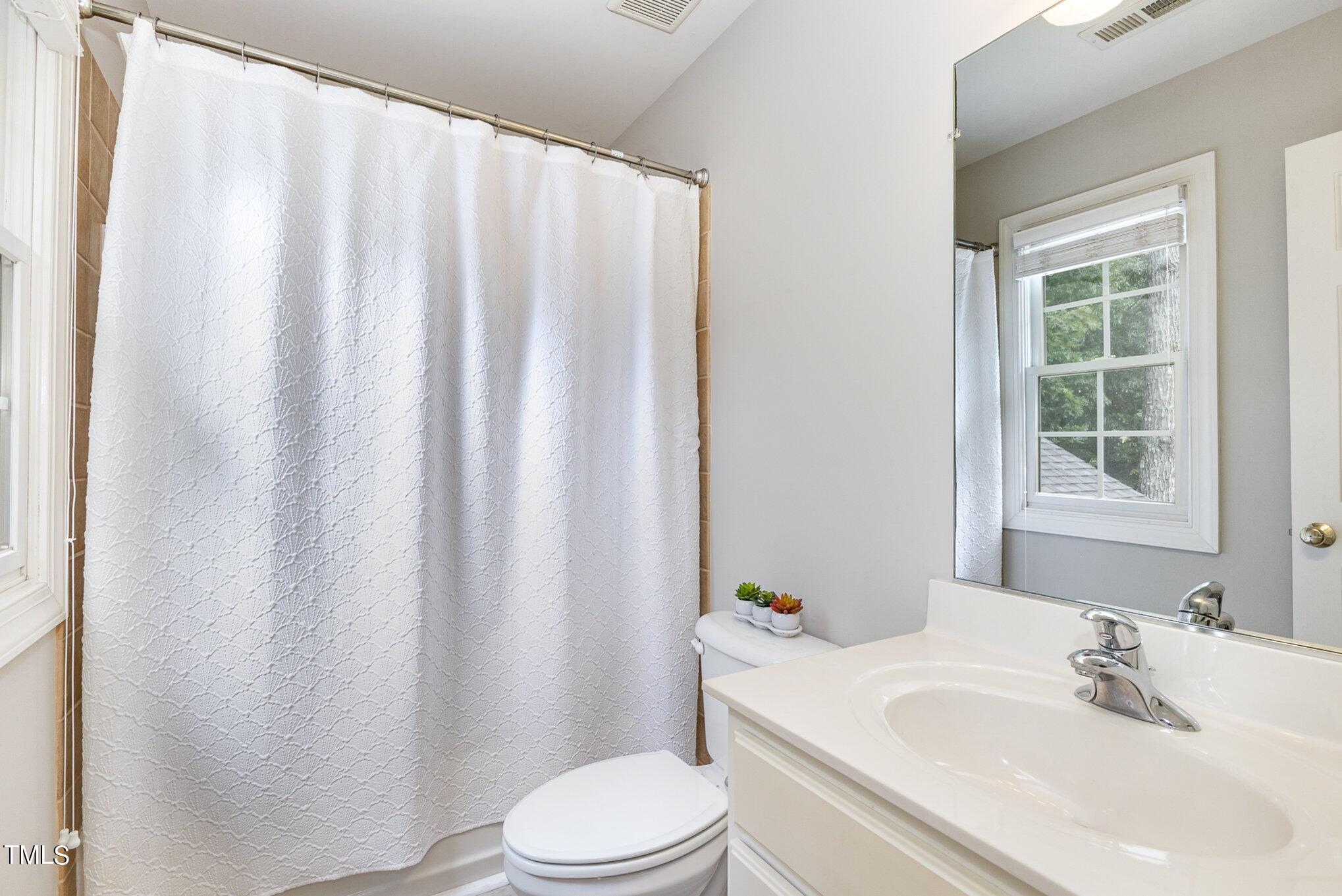 100 Arlen Park Place