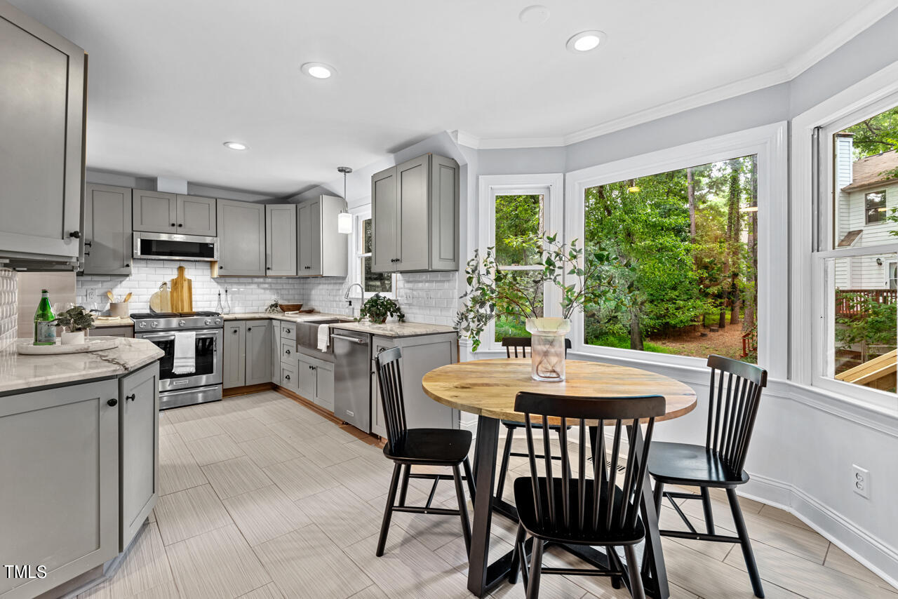 5 Kings Grant Court