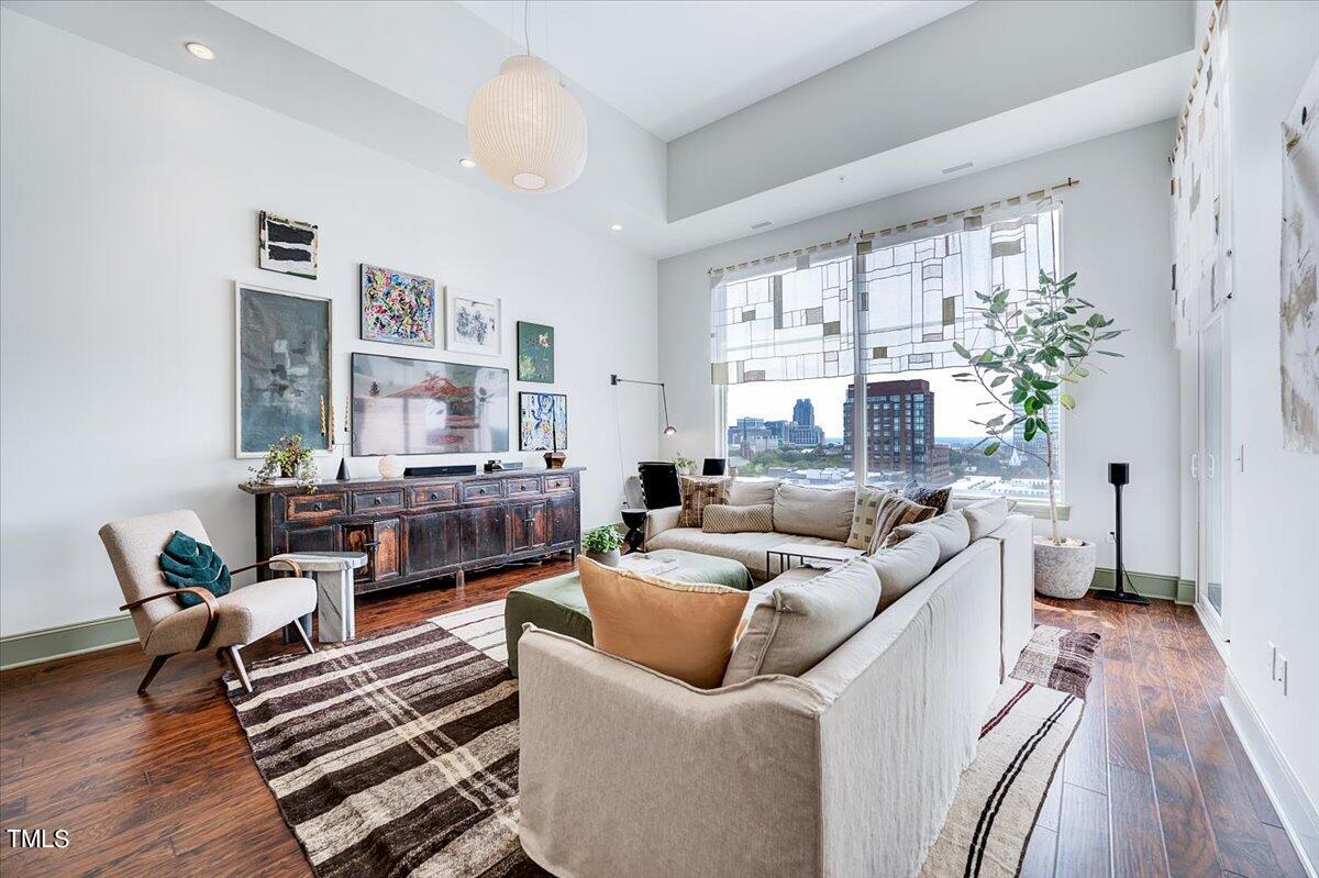 400 W North Street # 1602