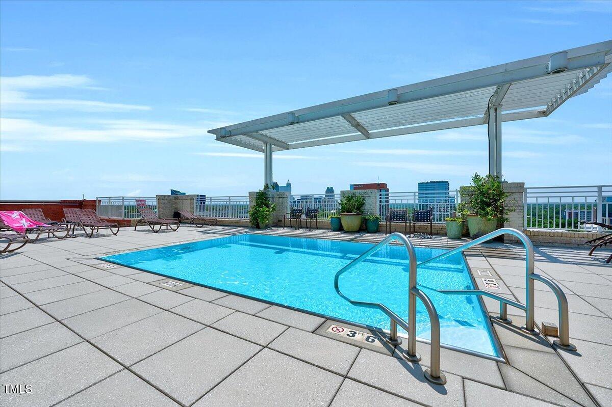 400 W North Street # 1602