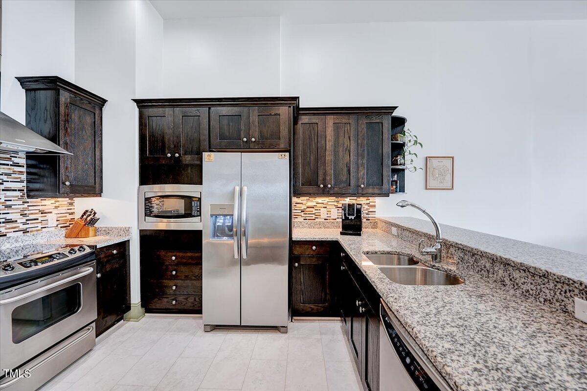 400 W North Street # 1602