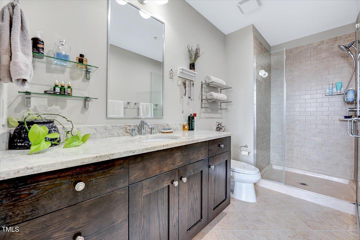 400 W North Street # 1602