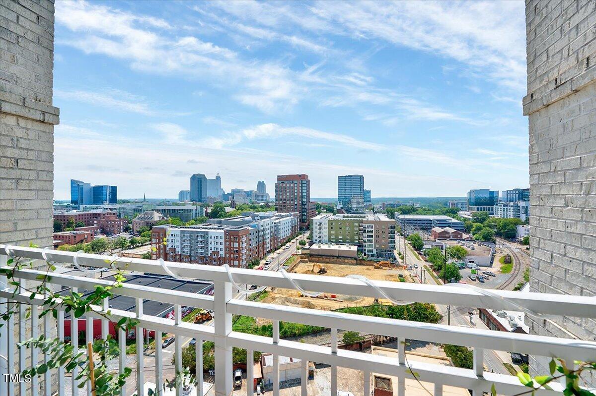 400 W North Street # 1602
