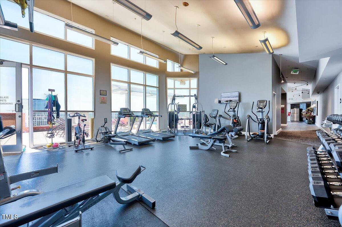 400 W North Street # 1602
