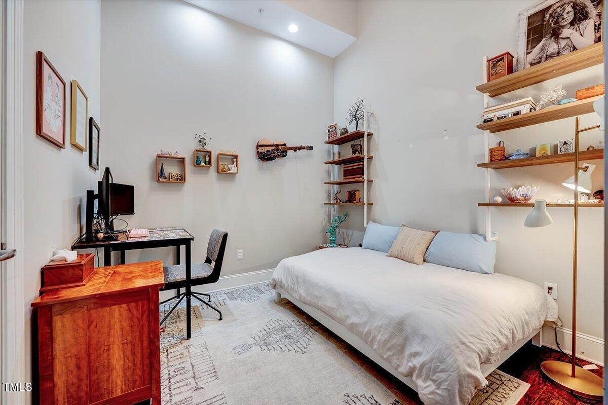 400 W North Street # 1602