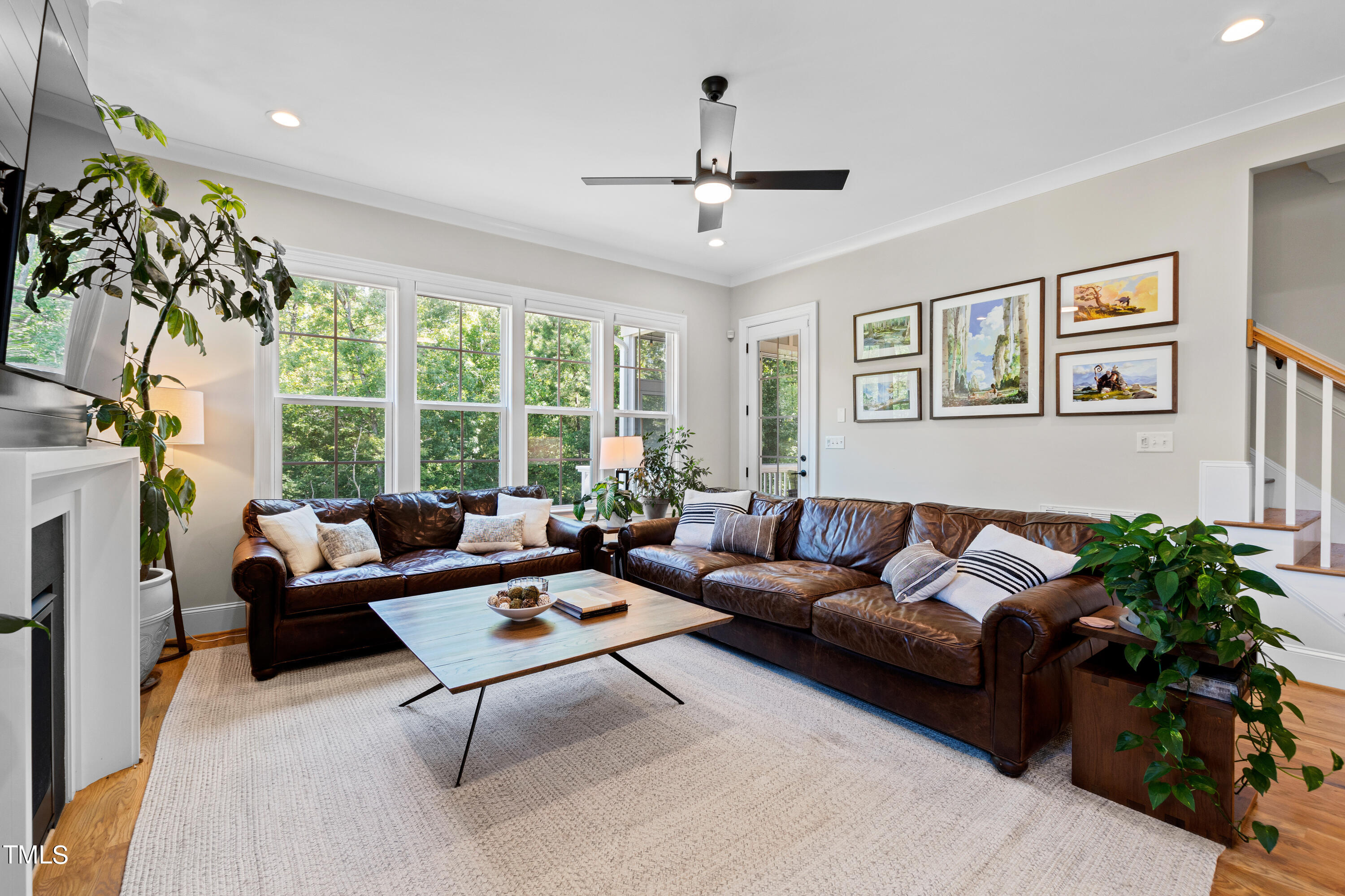 320 Harewood Place
