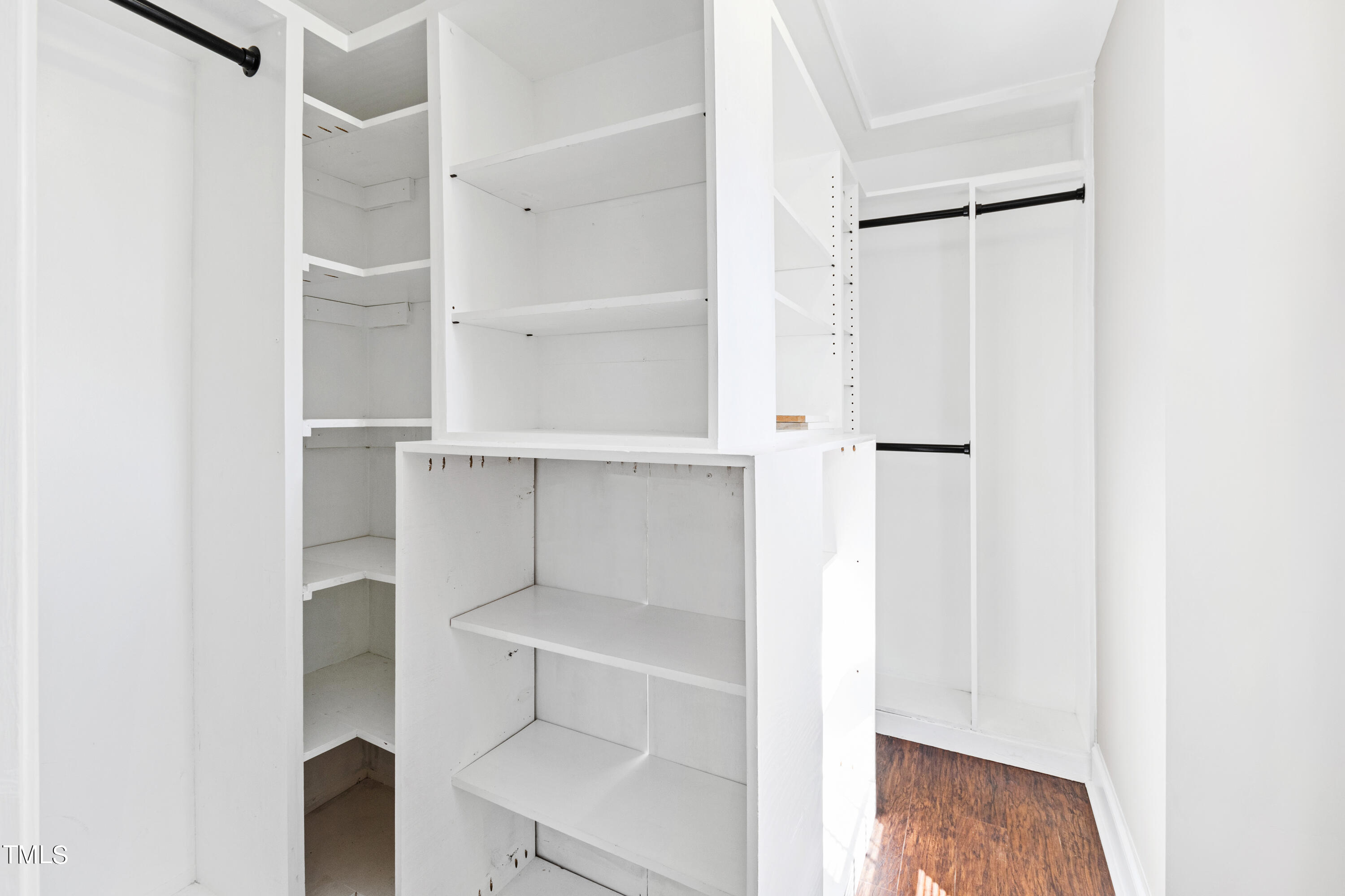 2804 Hunters Retreat Court