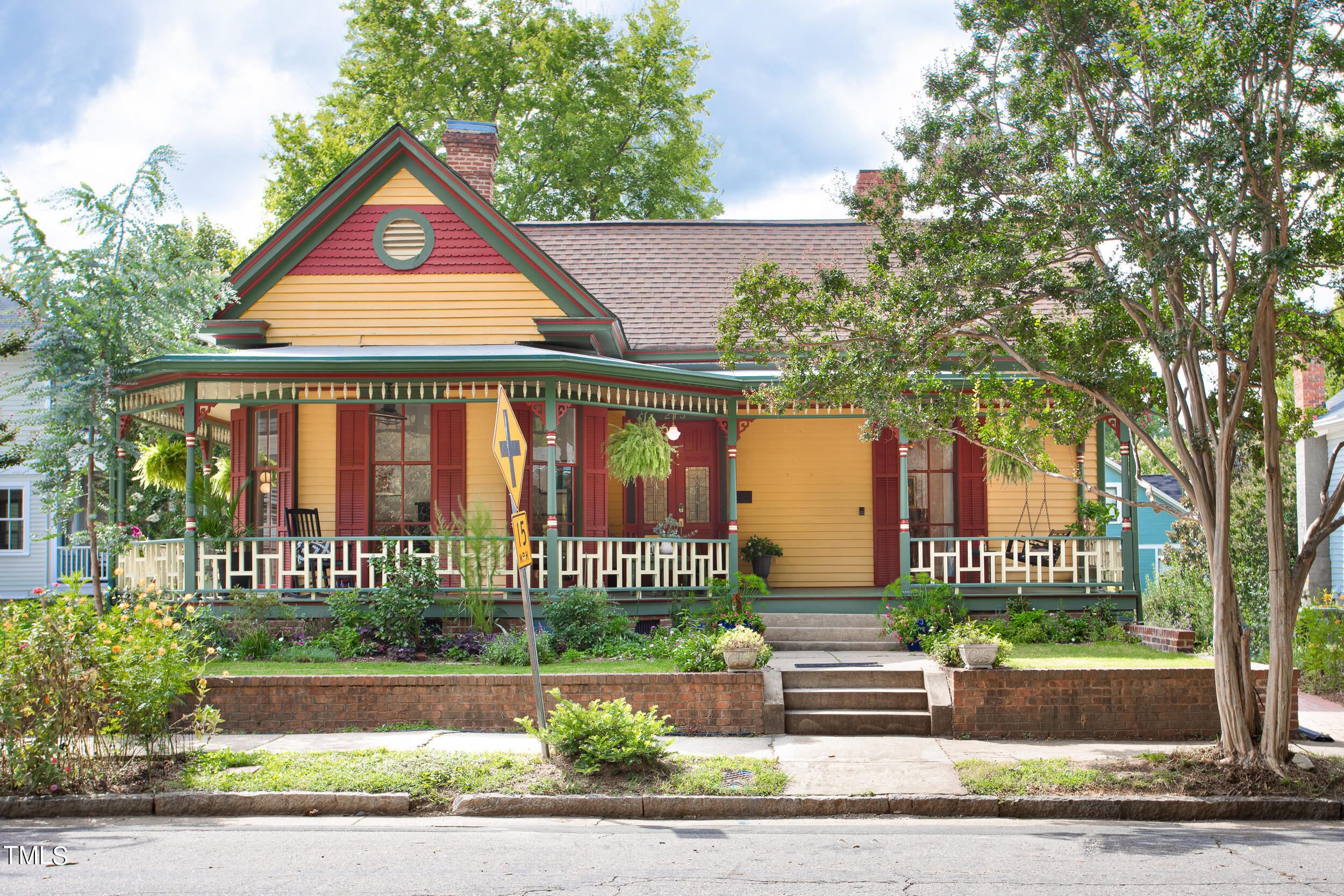 215 N East Street