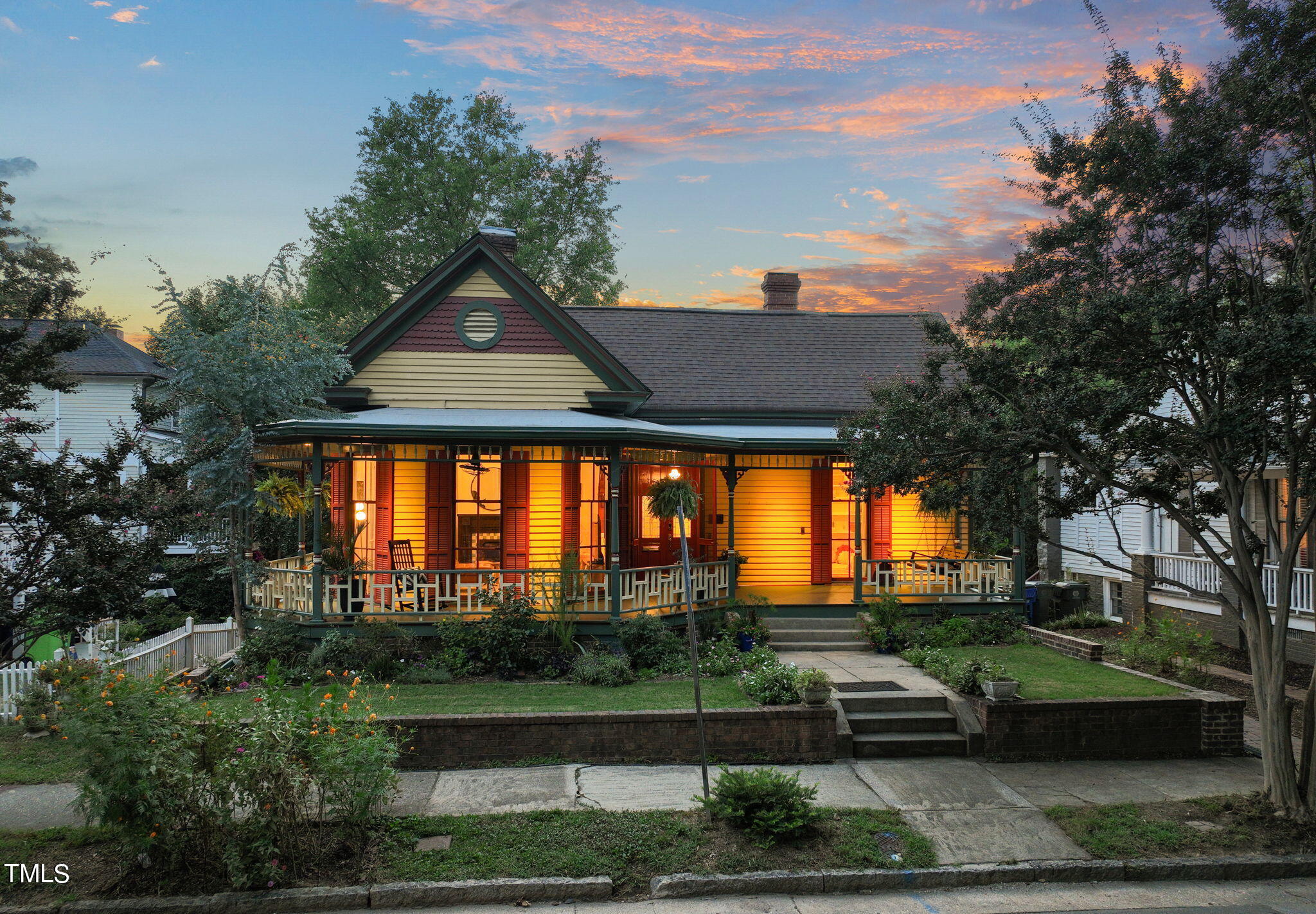215 N East Street