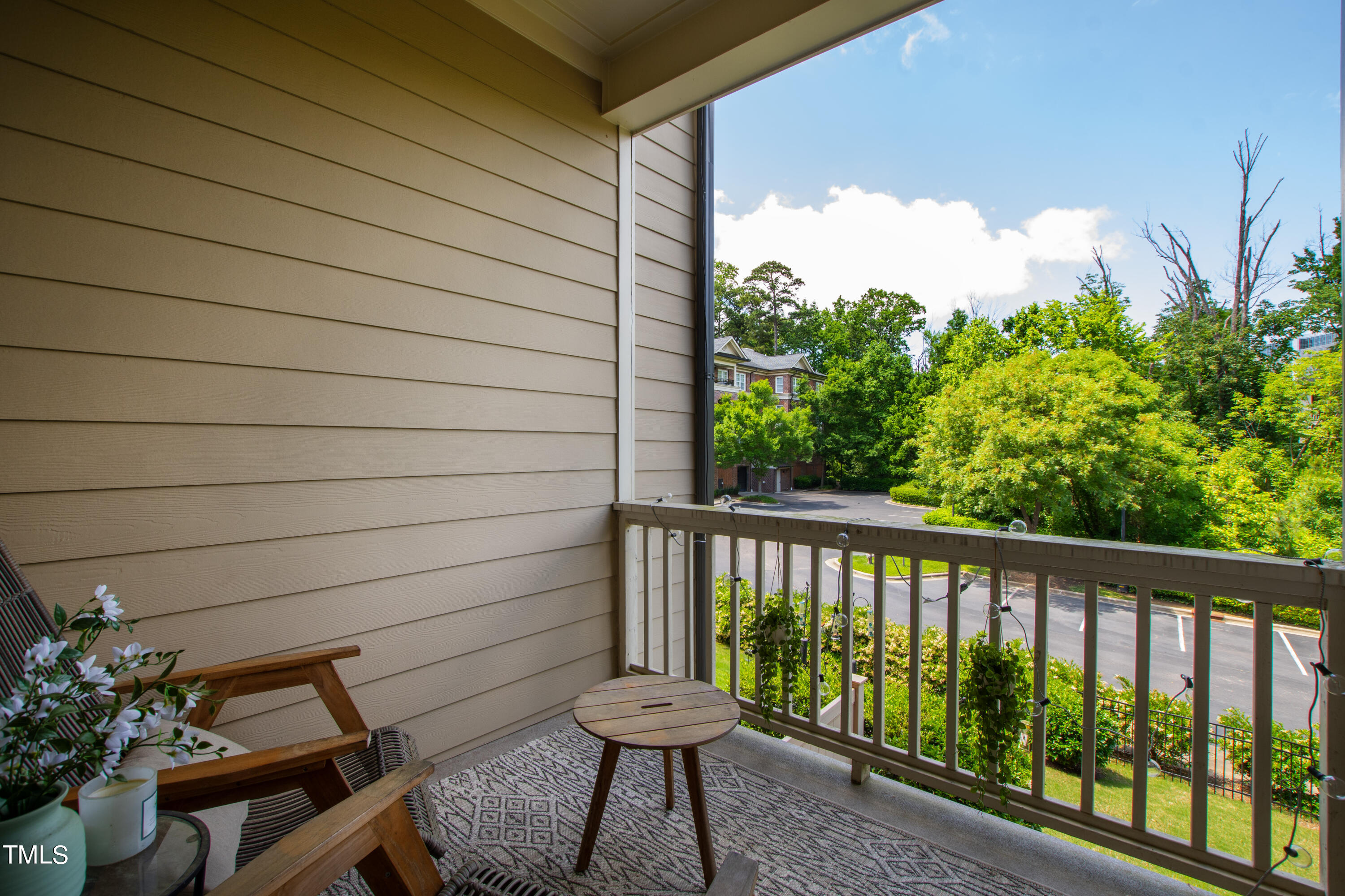 216 Allister Drive