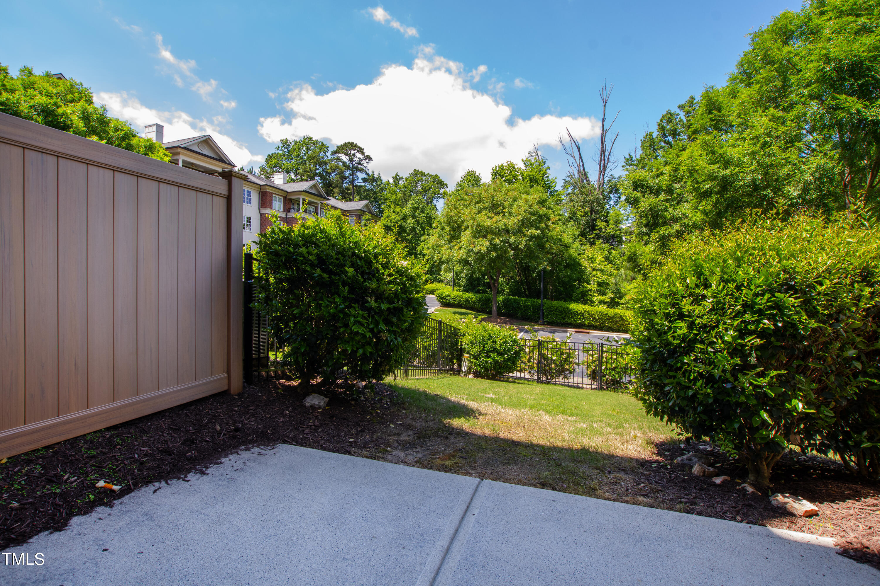 216 Allister Drive