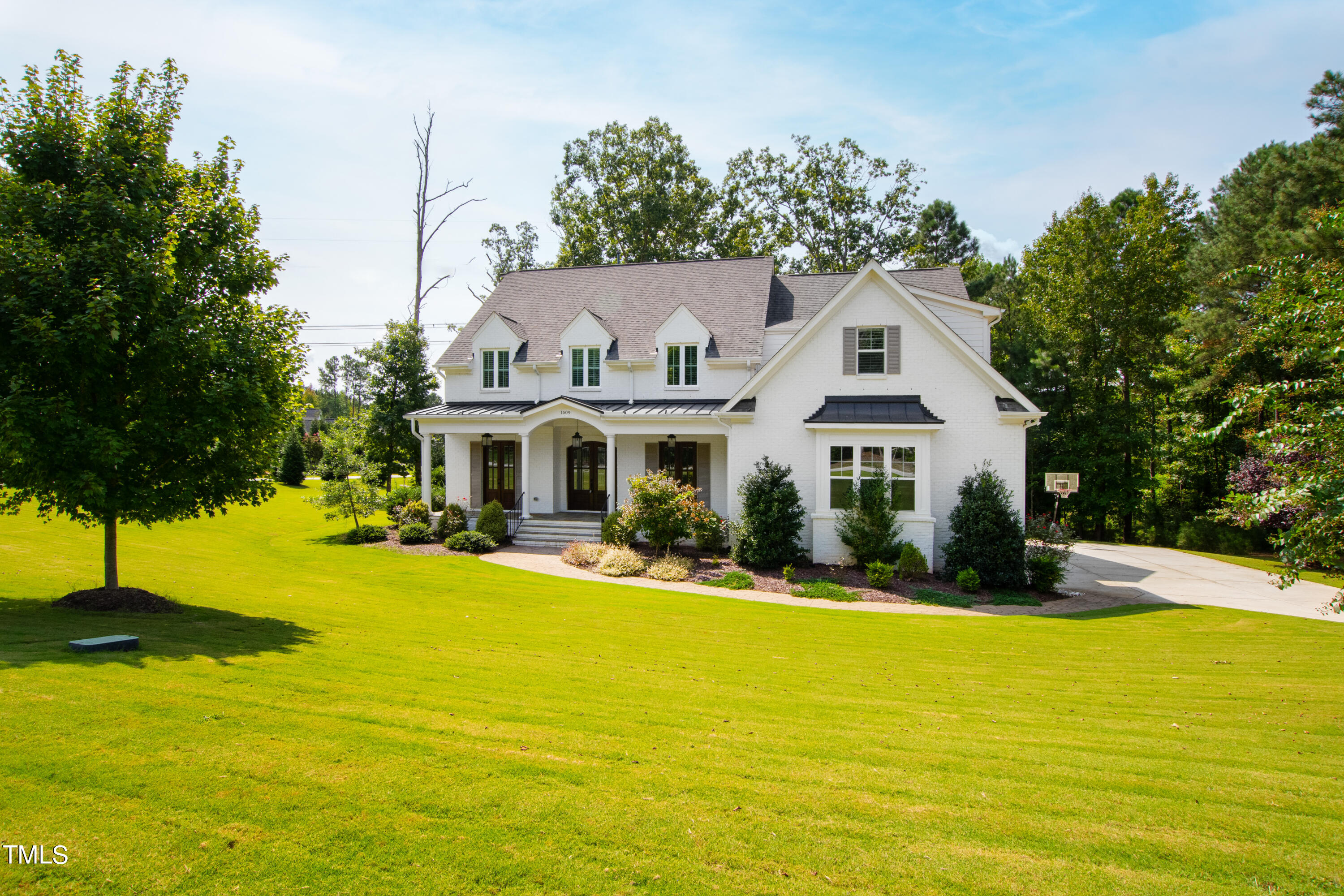1509 Rock Dove Way